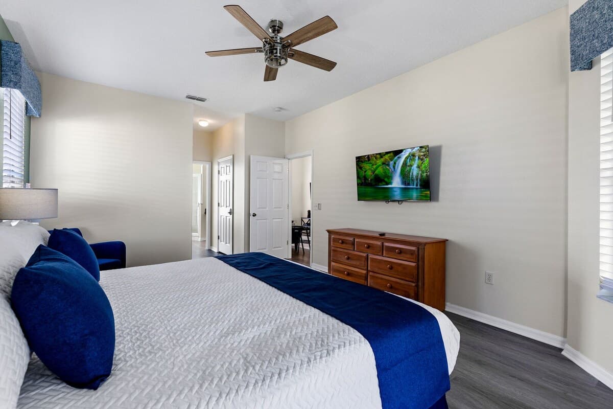 Hills Bay Retreat - Image 13