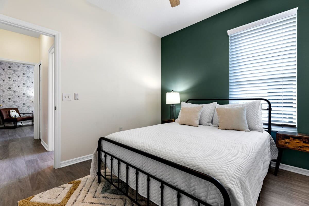 Hills Bay Retreat - Image 18