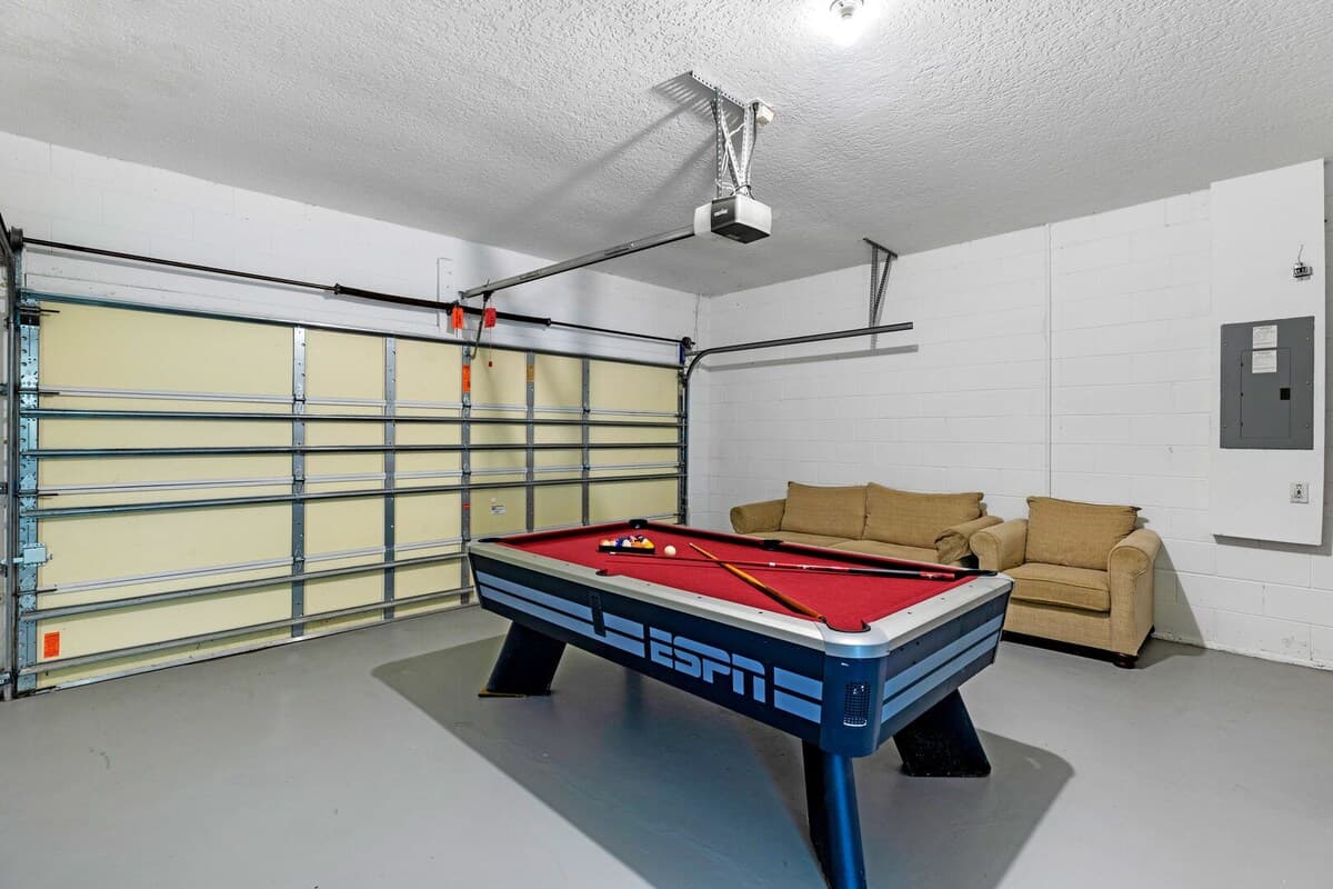 Hills Bay Retreat - Image 30