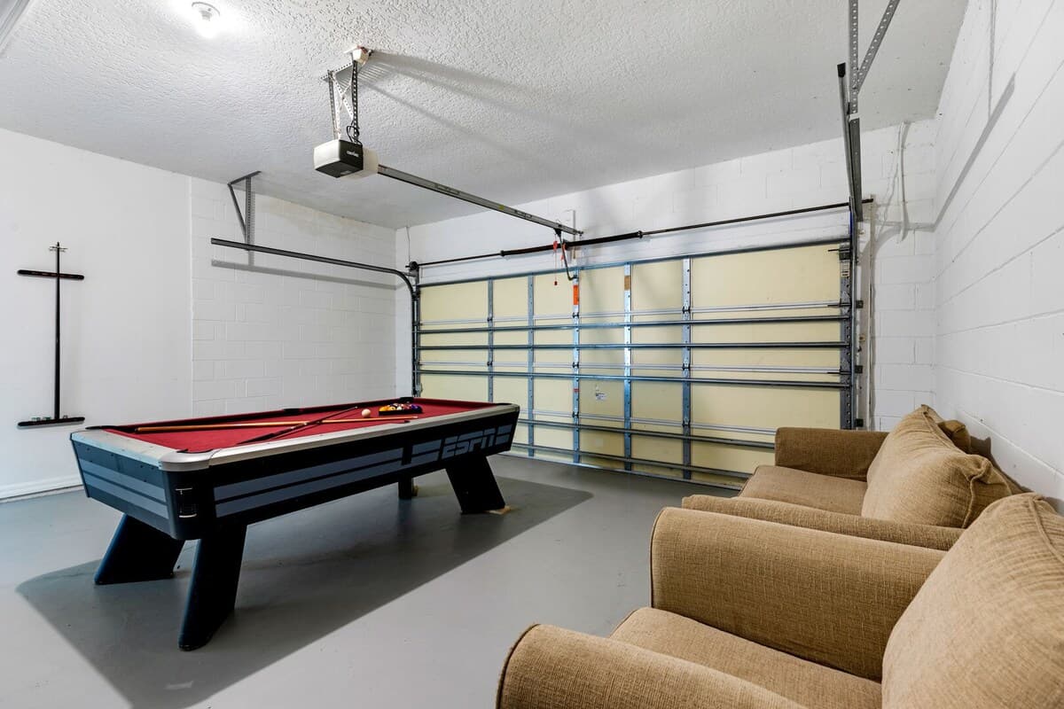 Hills Bay Retreat - Image 32