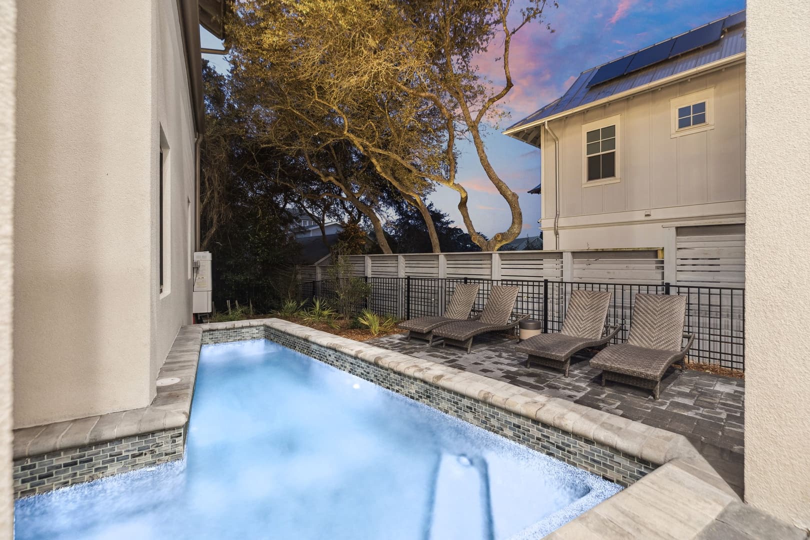 Peacock Place - Image 2