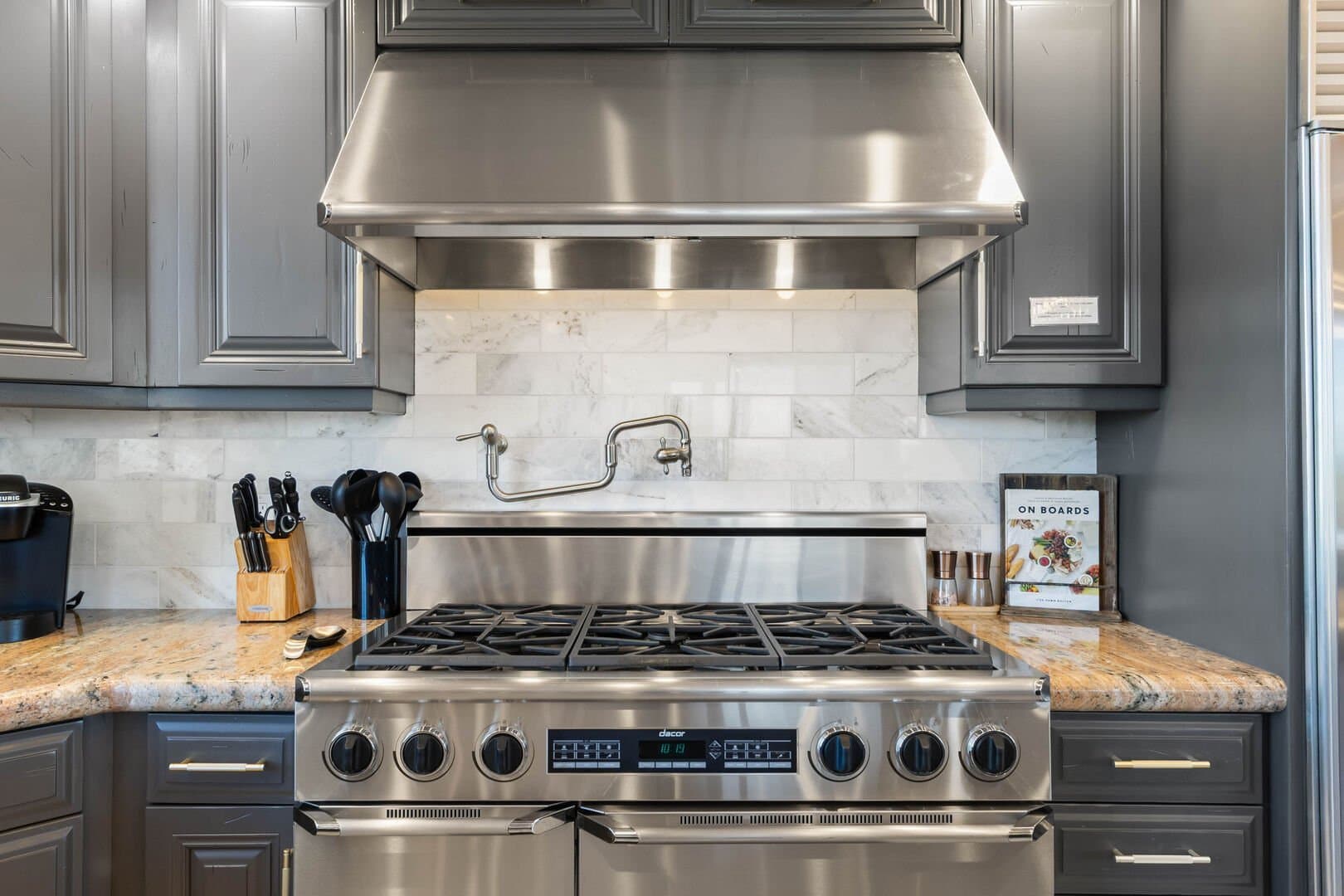 West Chateau - Image 30