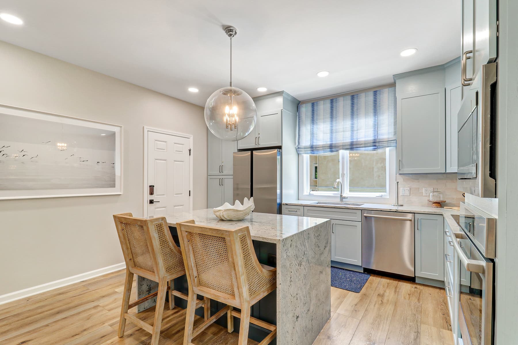 Sea Lane Retreat - Image 11