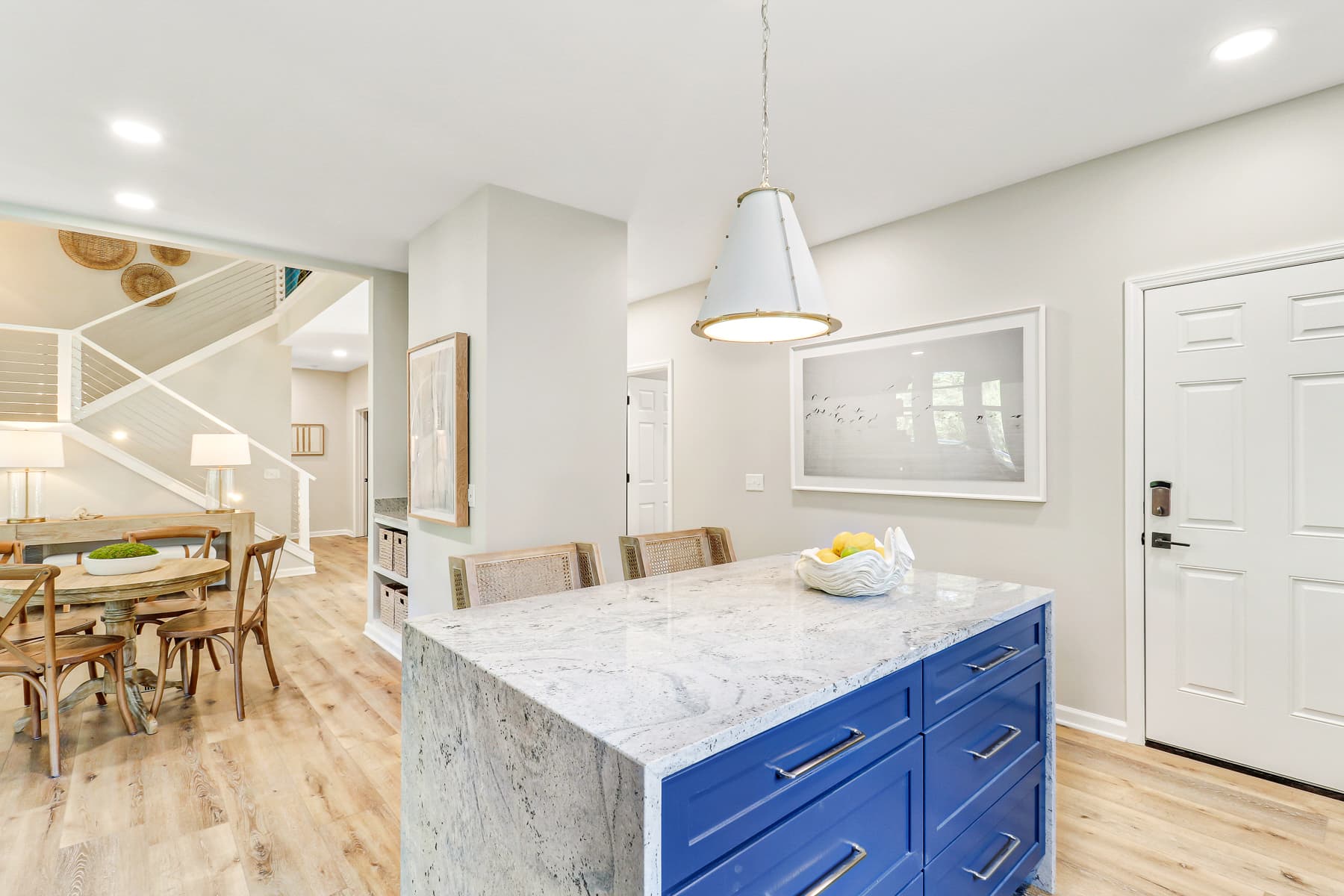 Sea Lane Retreat - Image 13