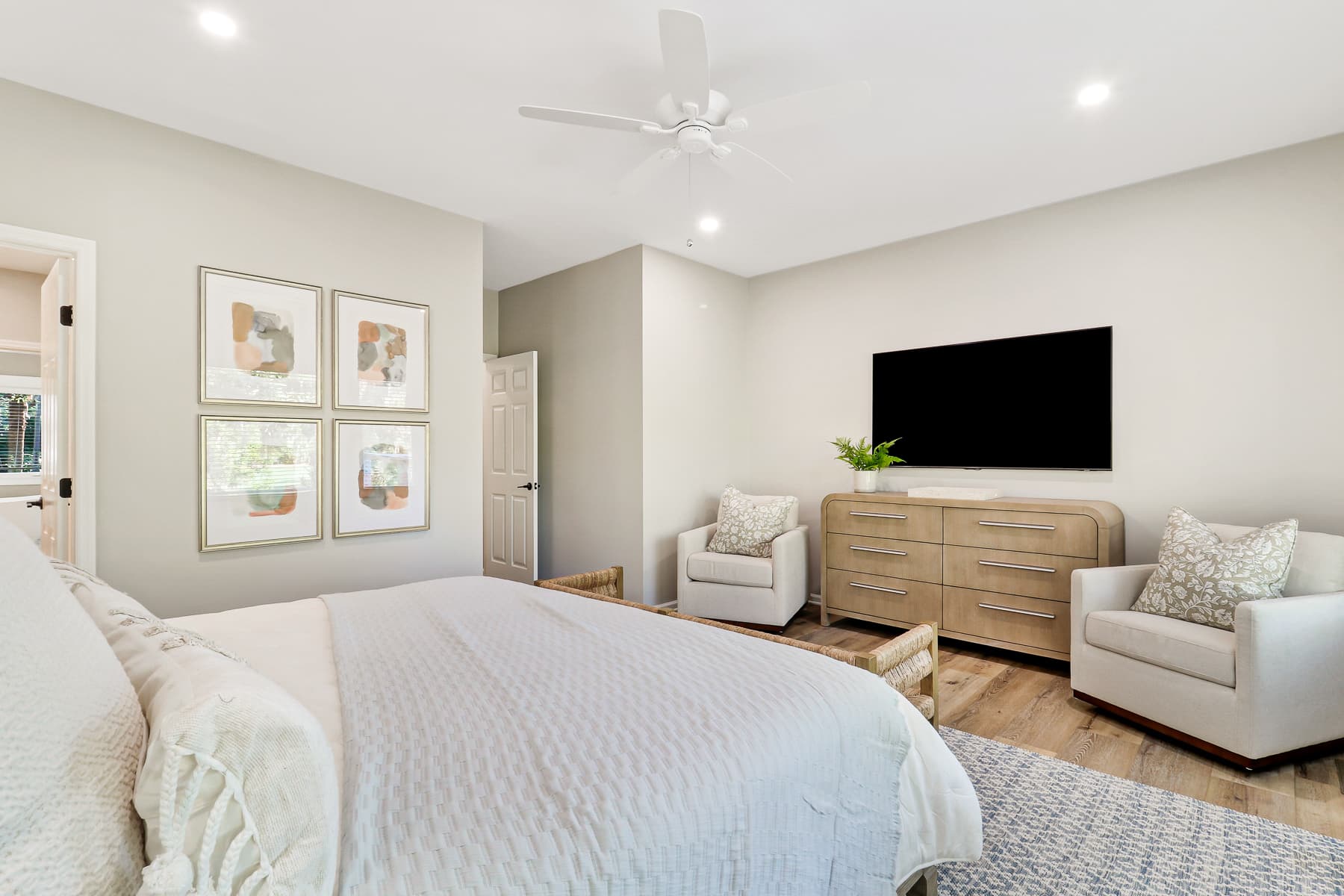 Sea Lane Retreat - Image 29