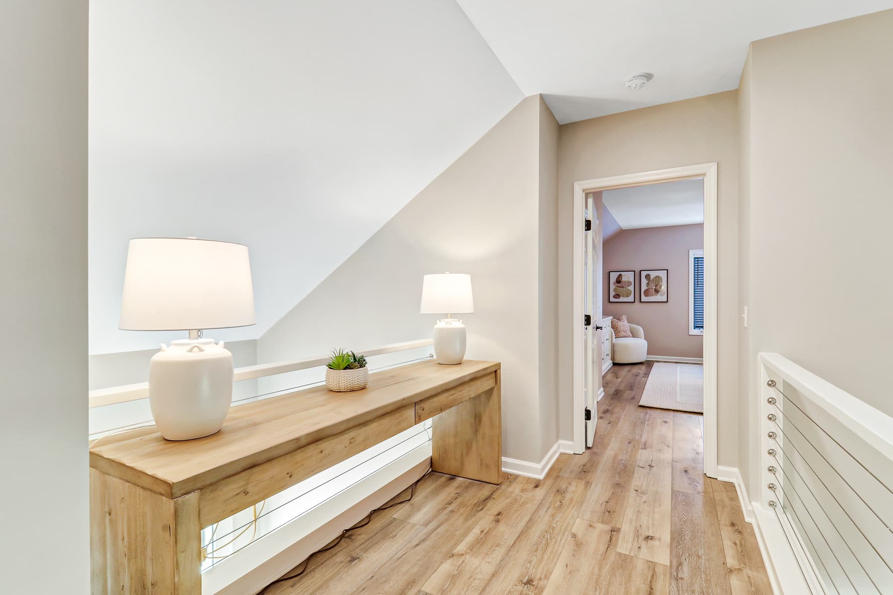 Sea Lane Retreat - Image 35