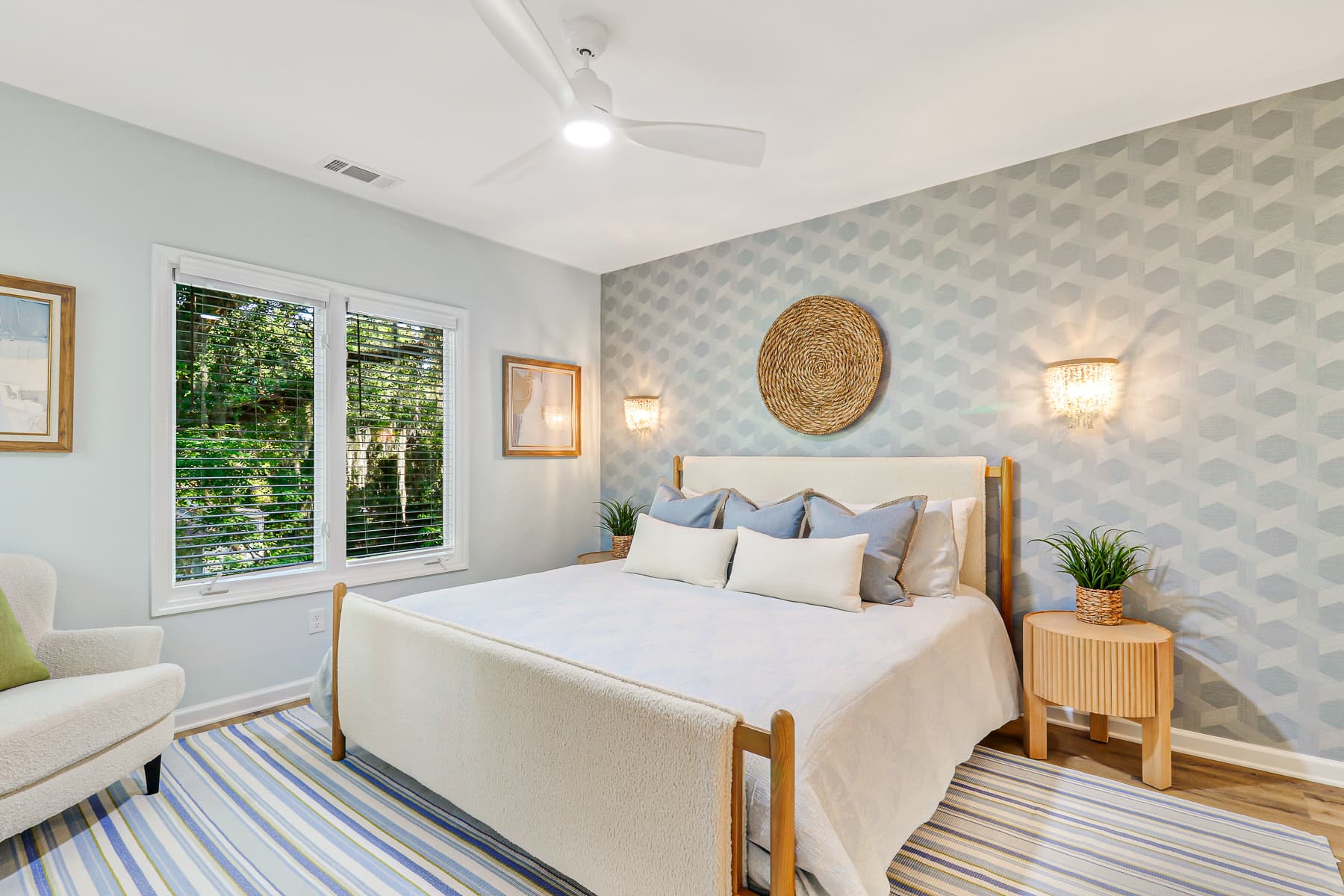 Sea Lane Retreat - Image 36