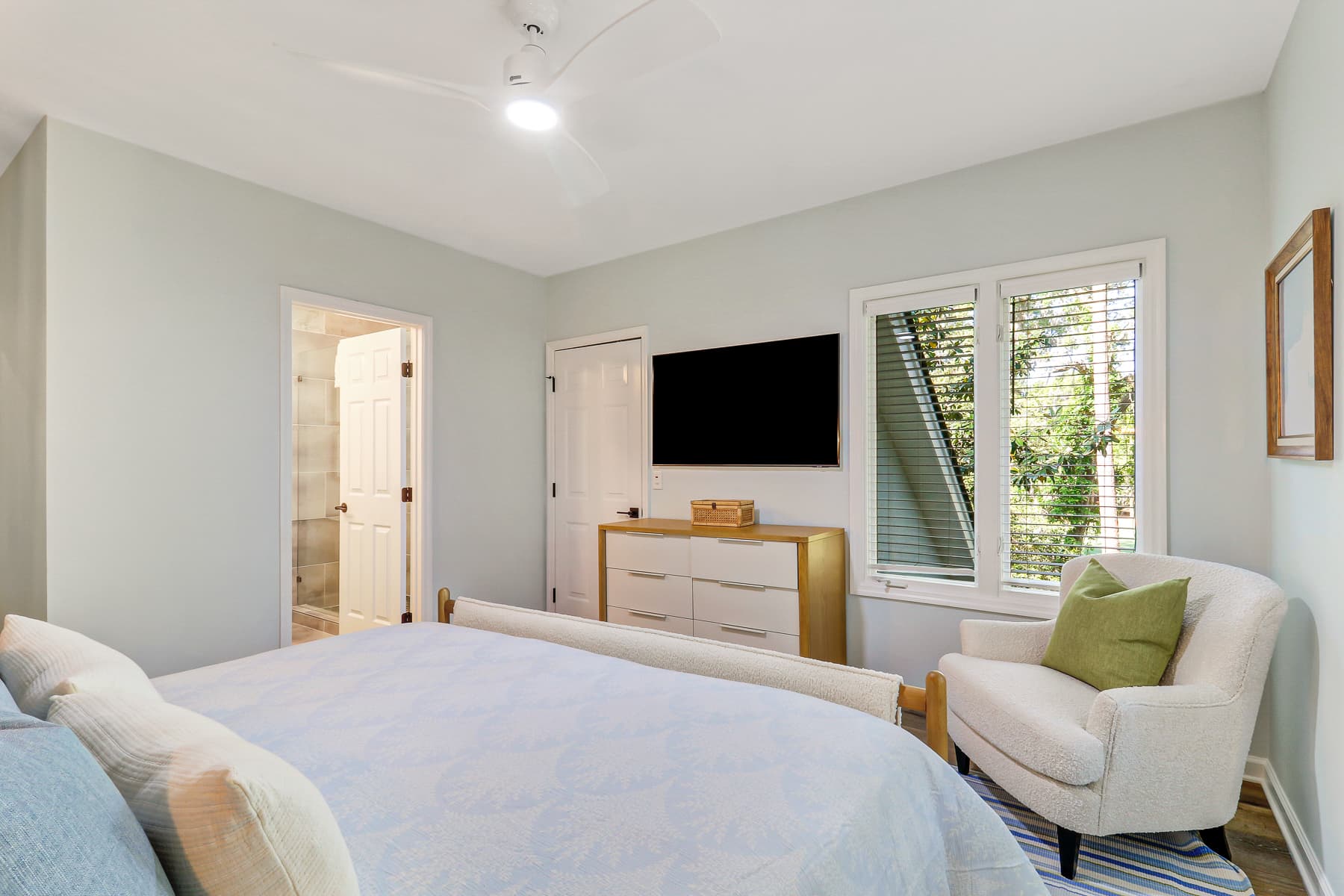 Sea Lane Retreat - Image 37