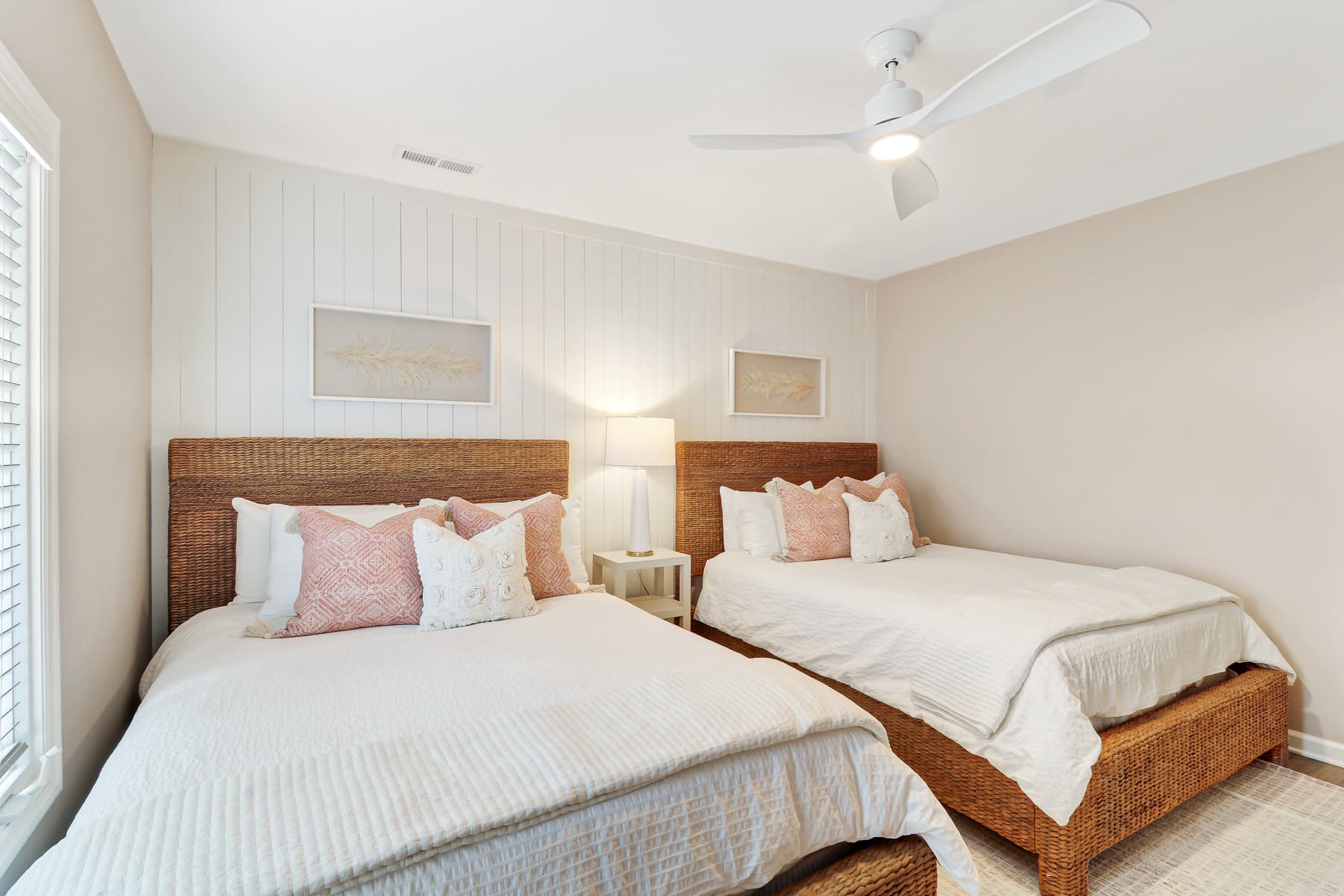 Sea Lane Retreat - Image 39