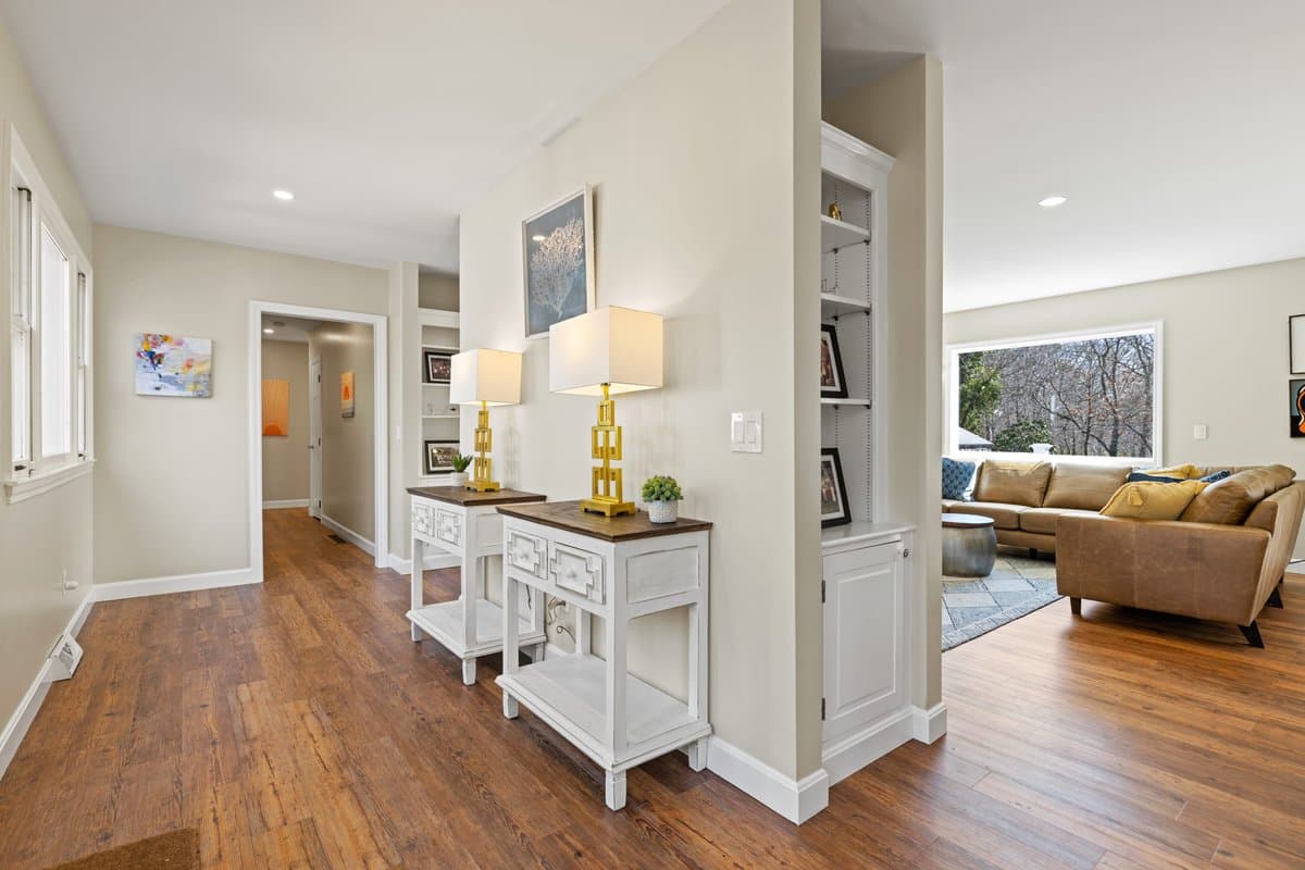 Dromo Landing - Image 2