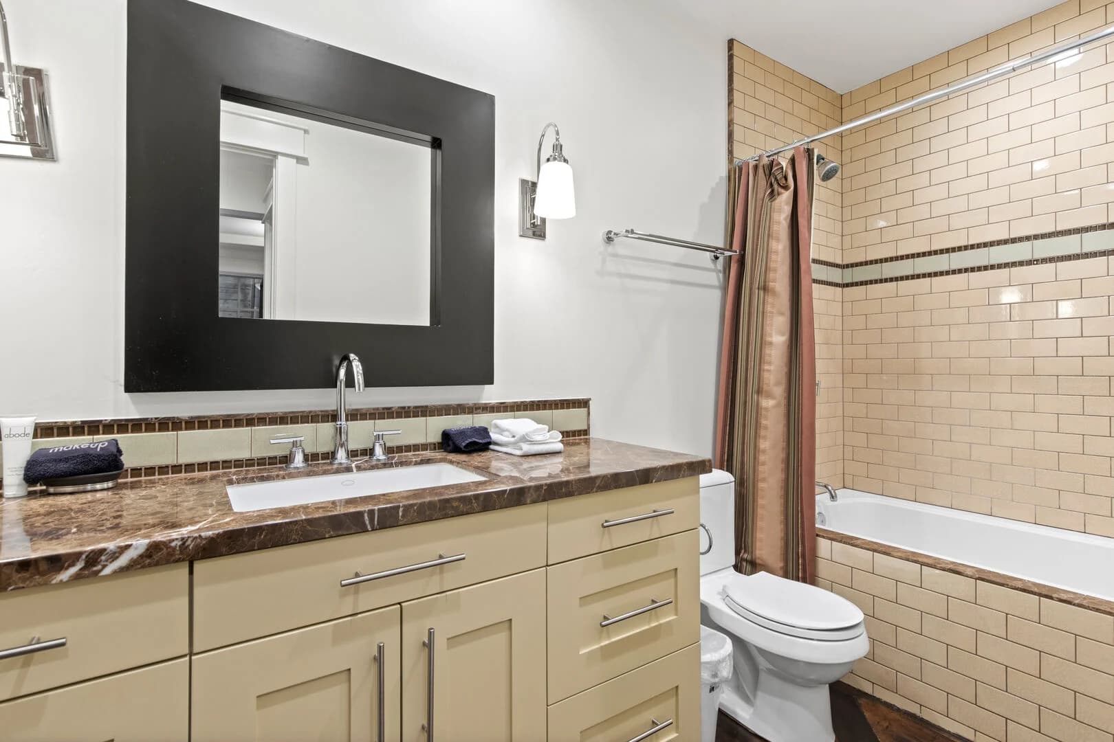 Woodside House - Image 28