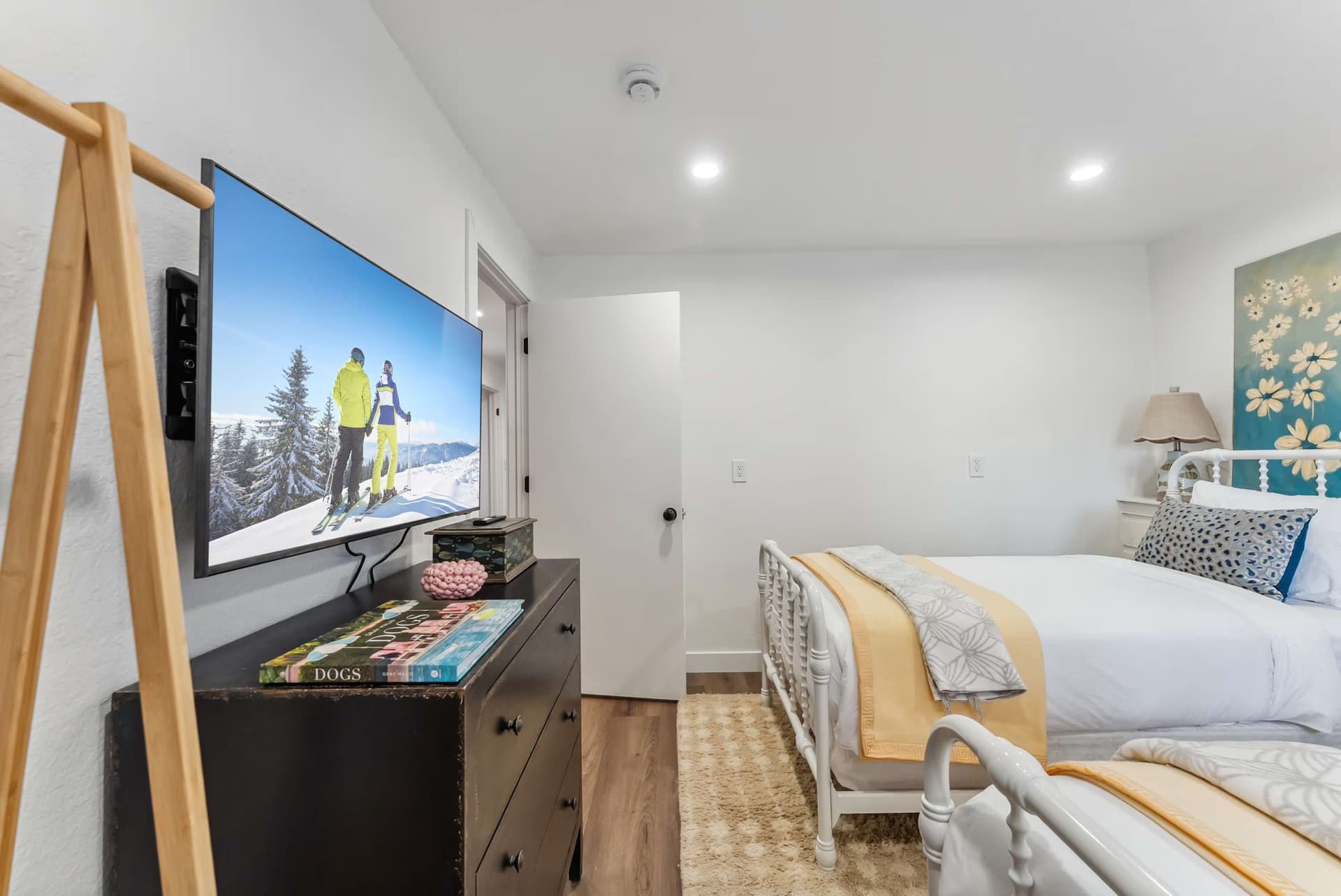 Alpine Roost - Image 23