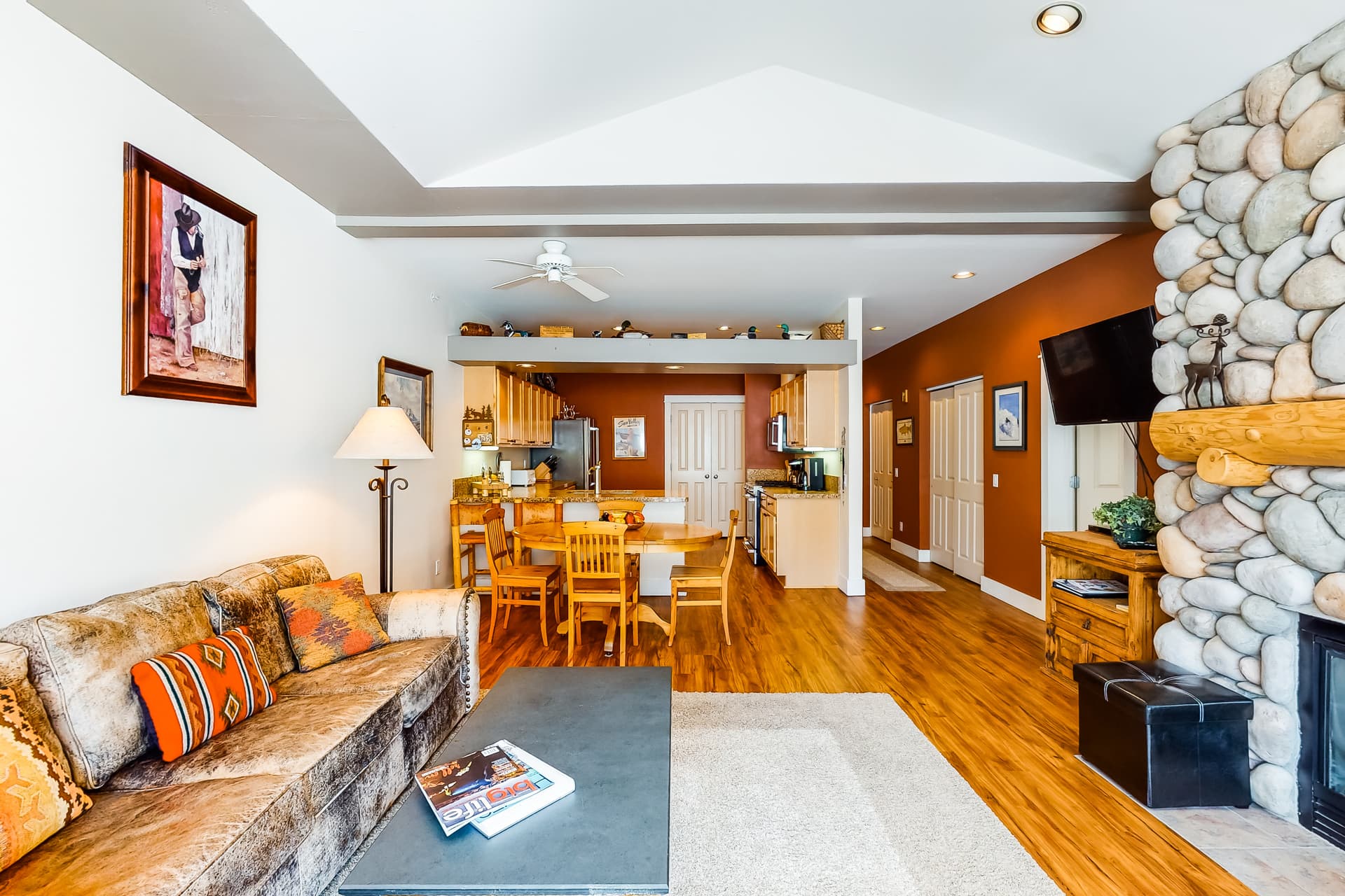 Wood River Condo - Image 4