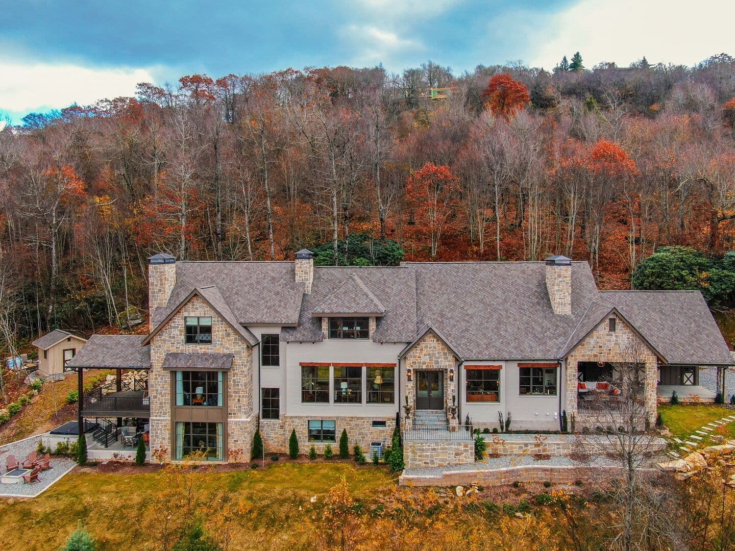 Antler Trail Lodge - Image 52