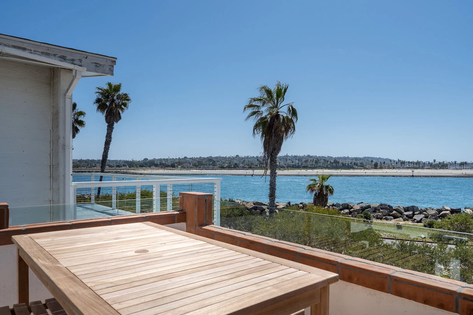 Seaside Serenity Haven - Image 20