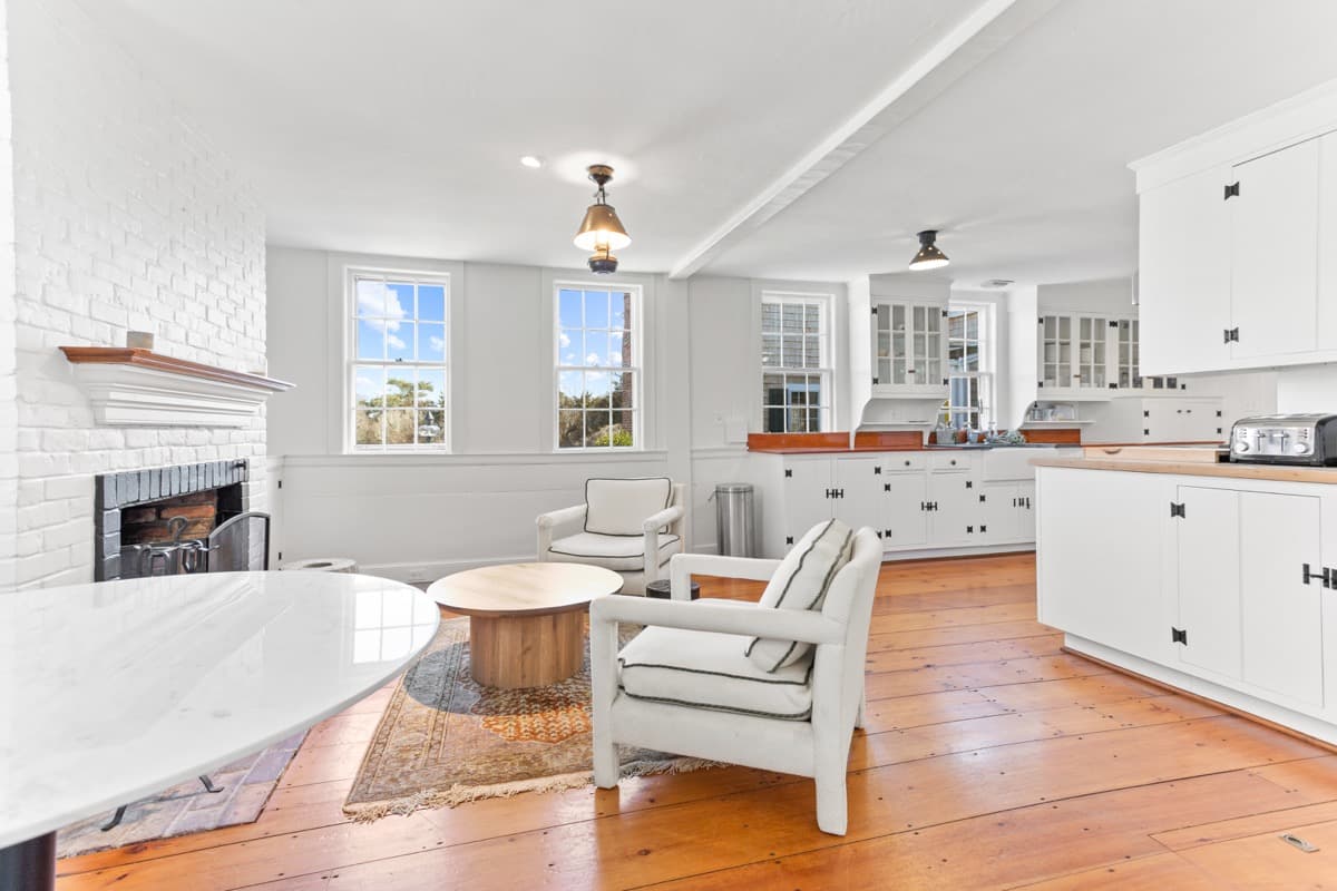 Port Manor - Image 8