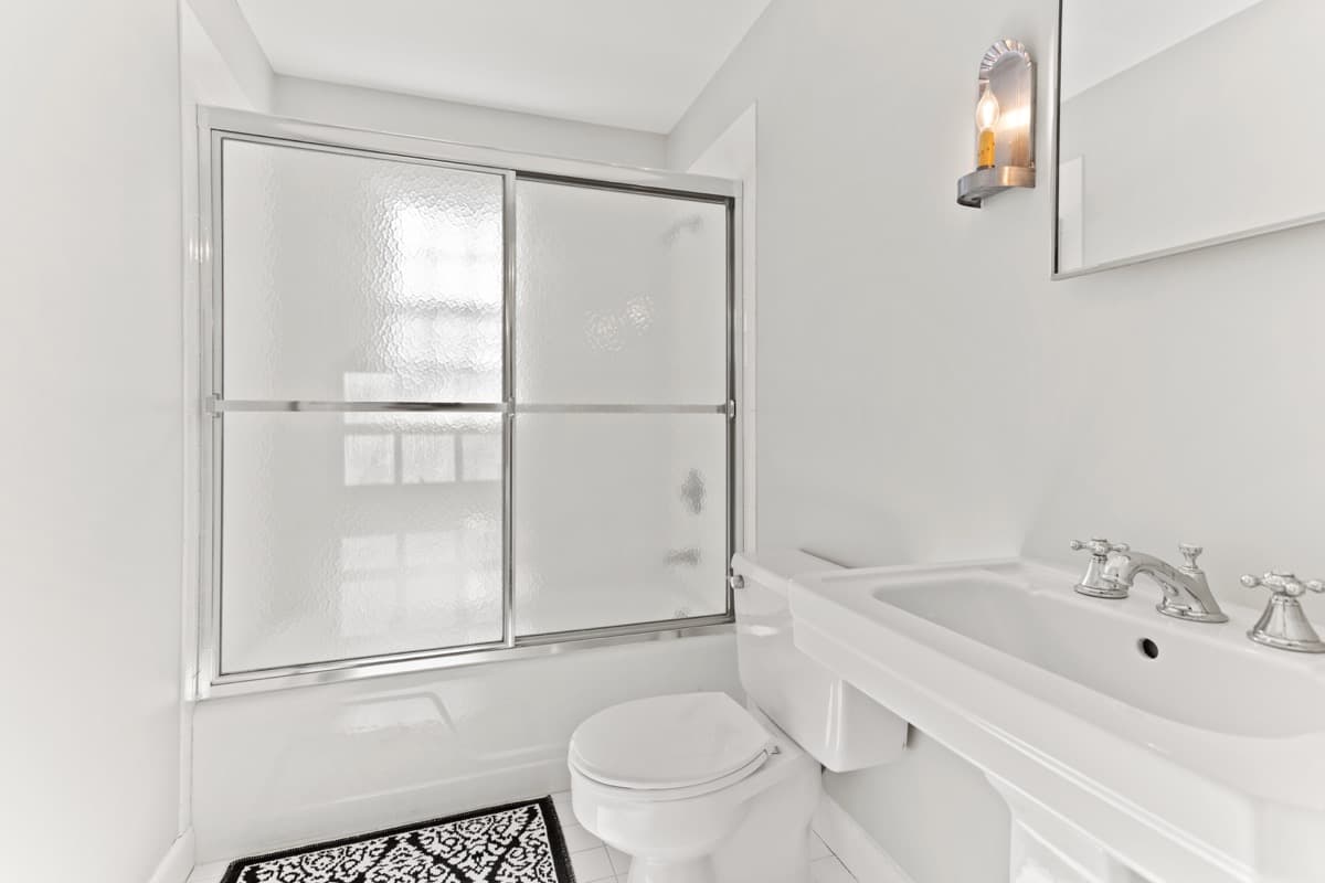 Port Manor - Image 28