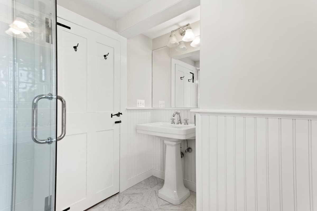 Port Manor - Image 42