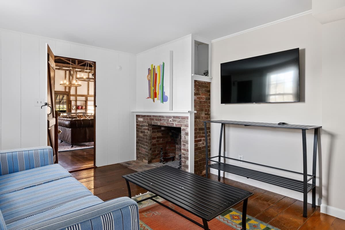 Port Manor - Image 52