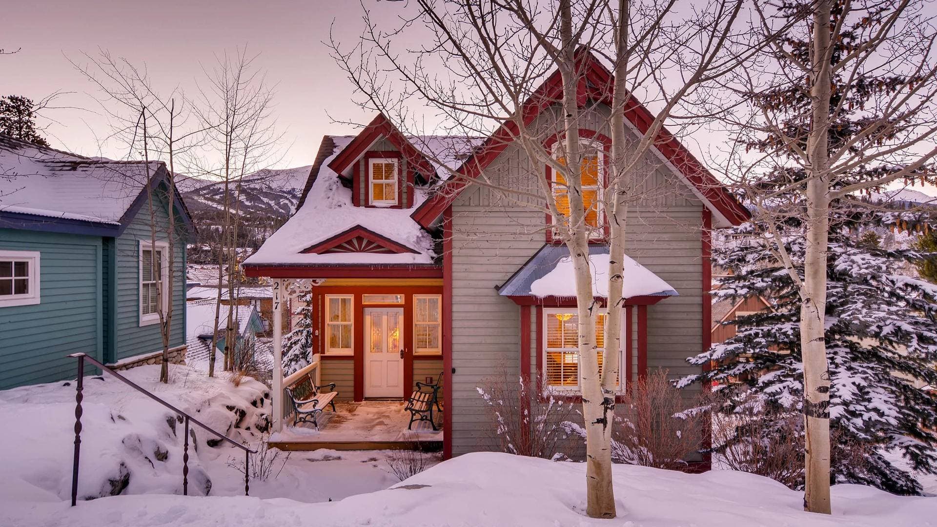 Victorian Home - Image 20