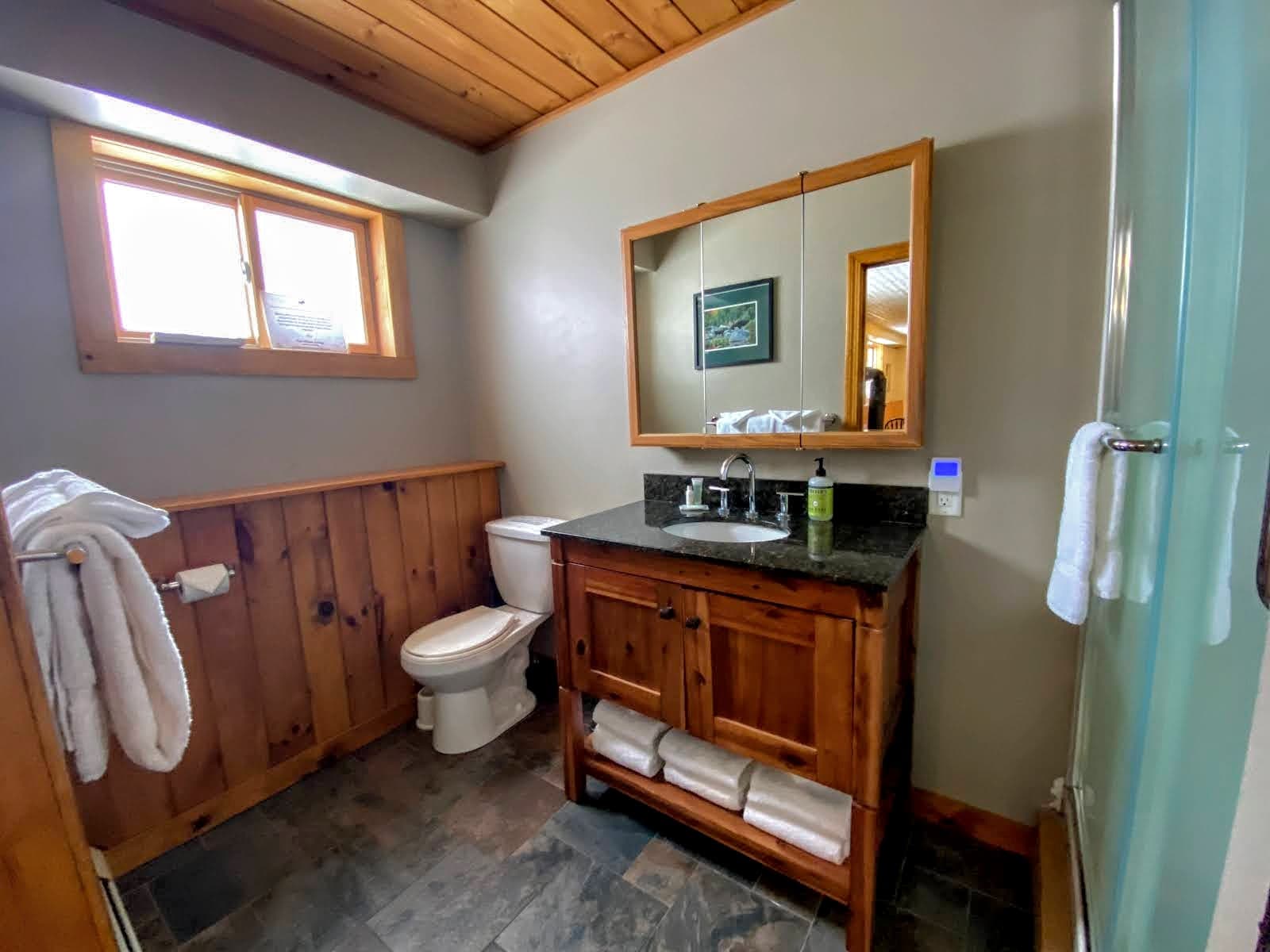 Moose Lodge - Image 32