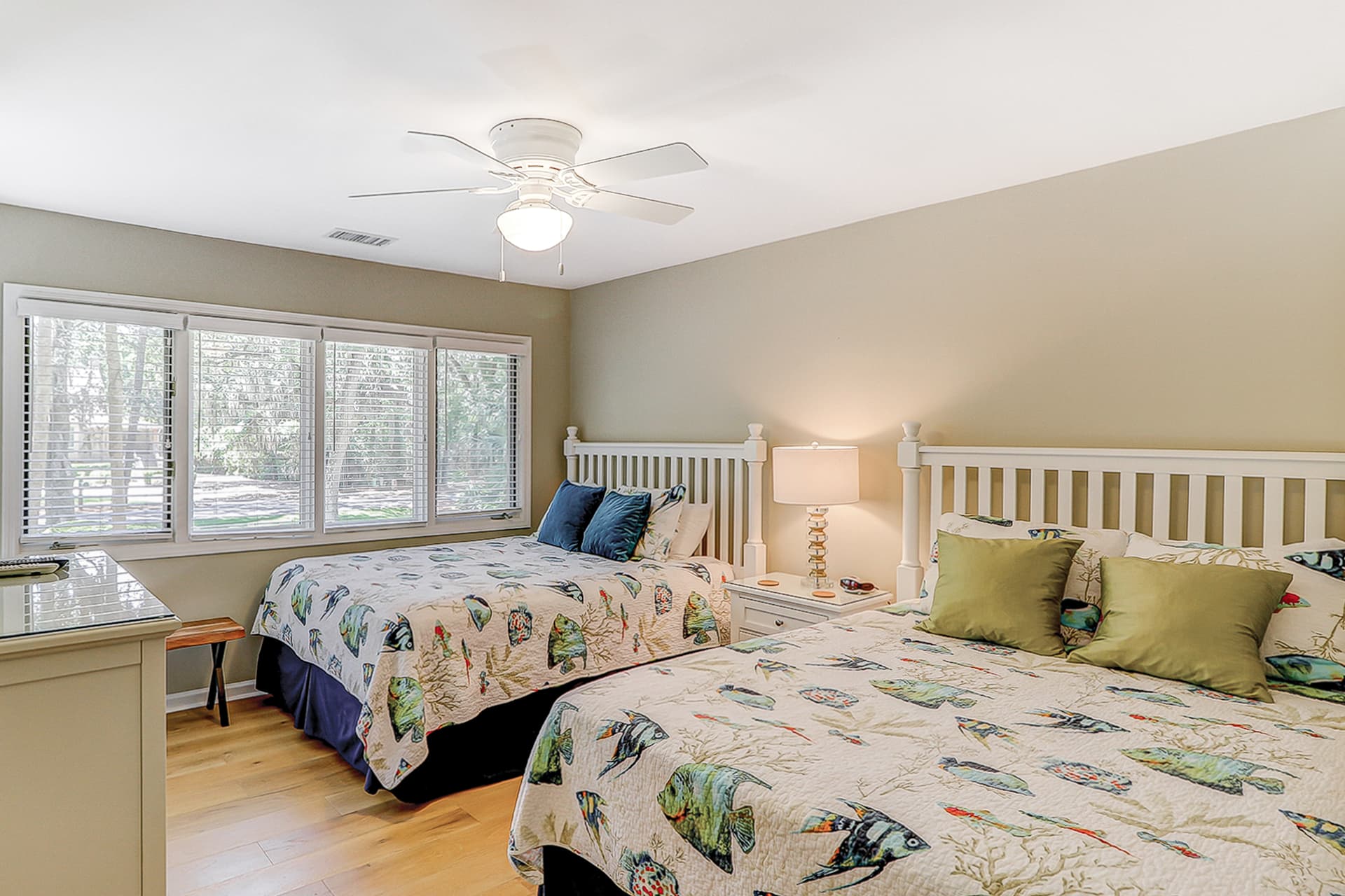 Sea Lane Home - Image 13