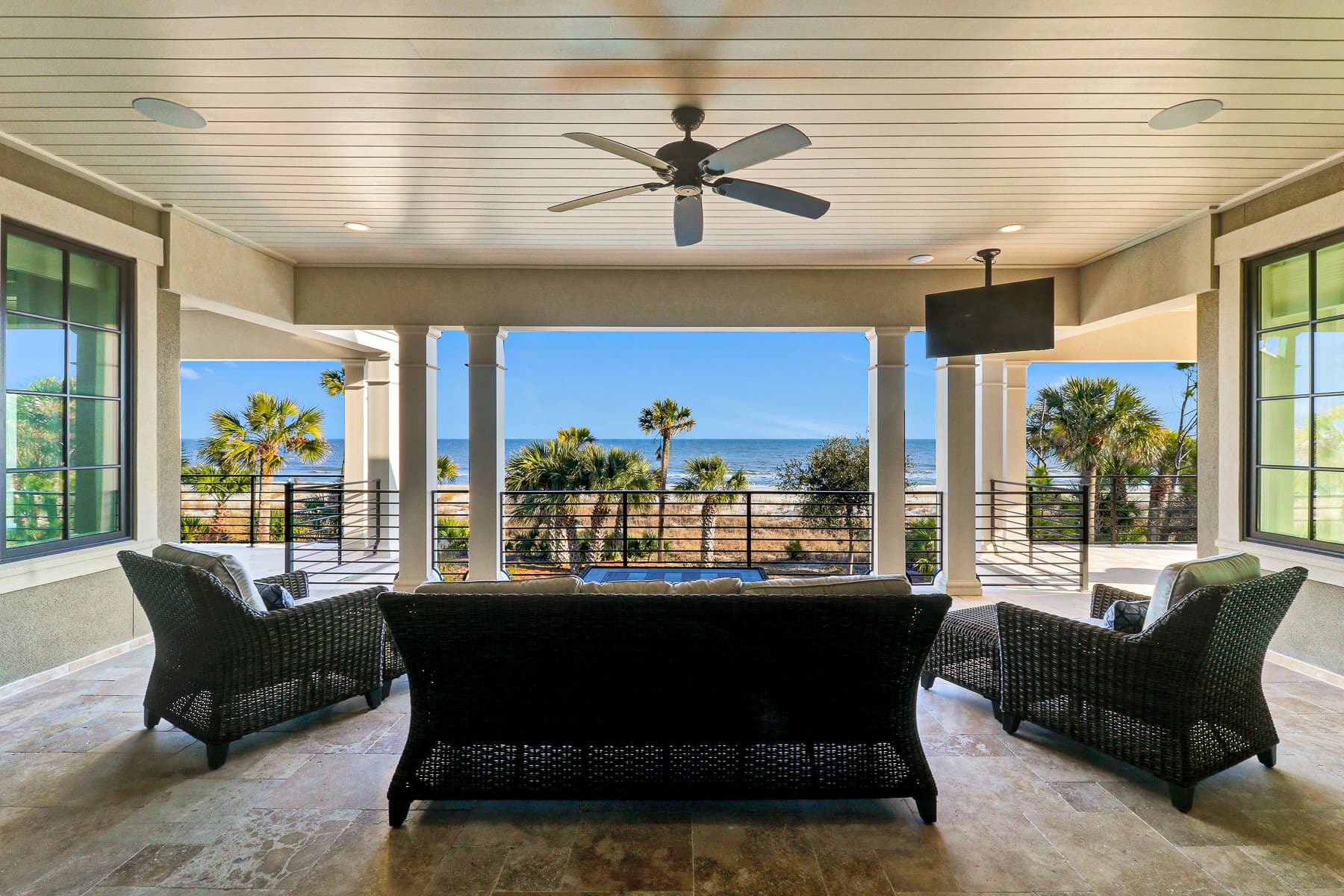 Armada Hideaway - Image 25