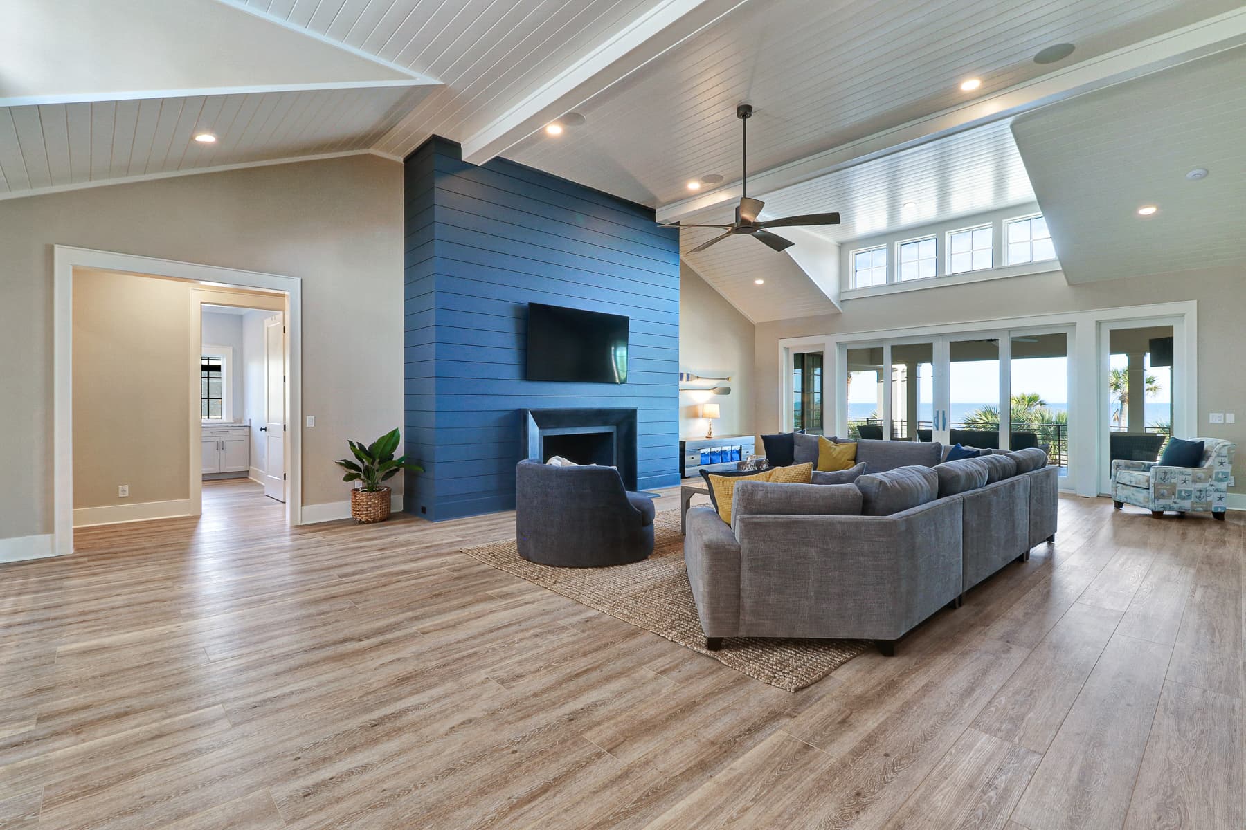 Armada Hideaway - Image 26