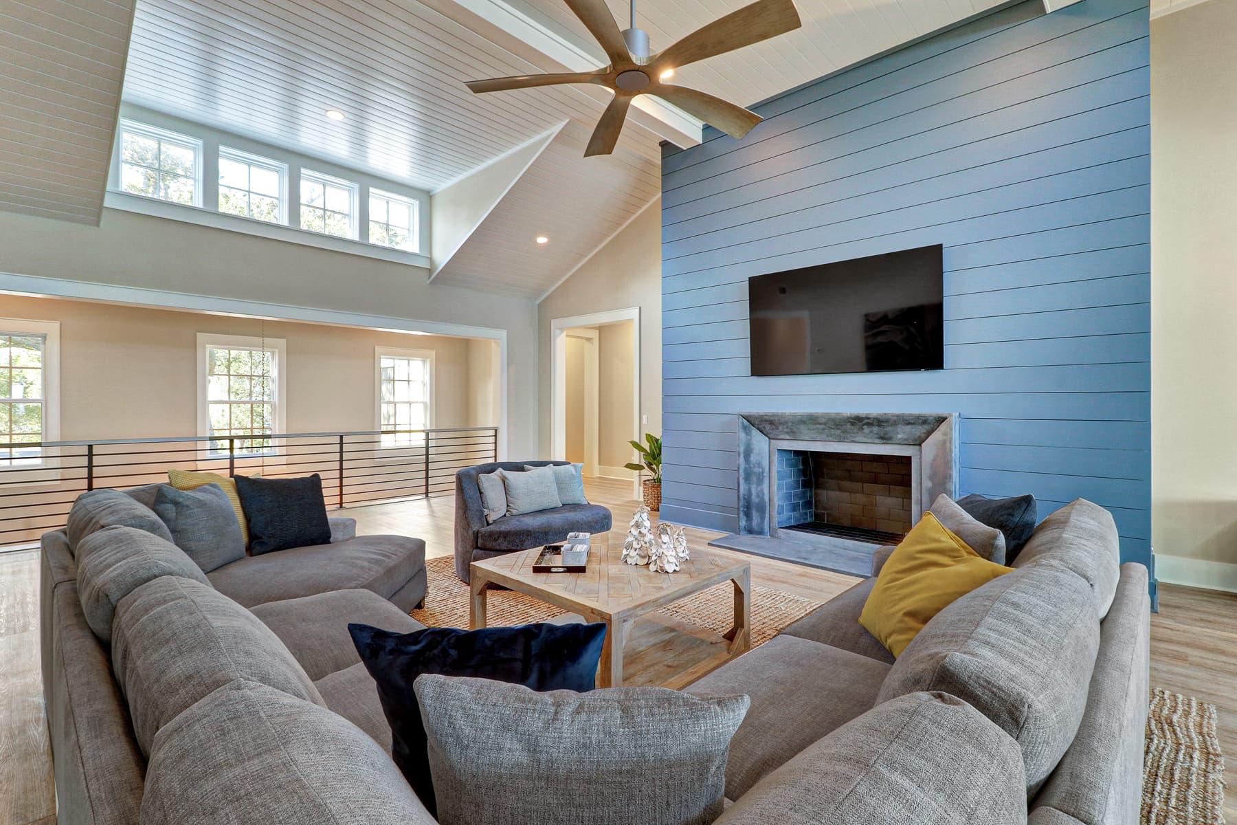 Armada Hideaway - Image 28