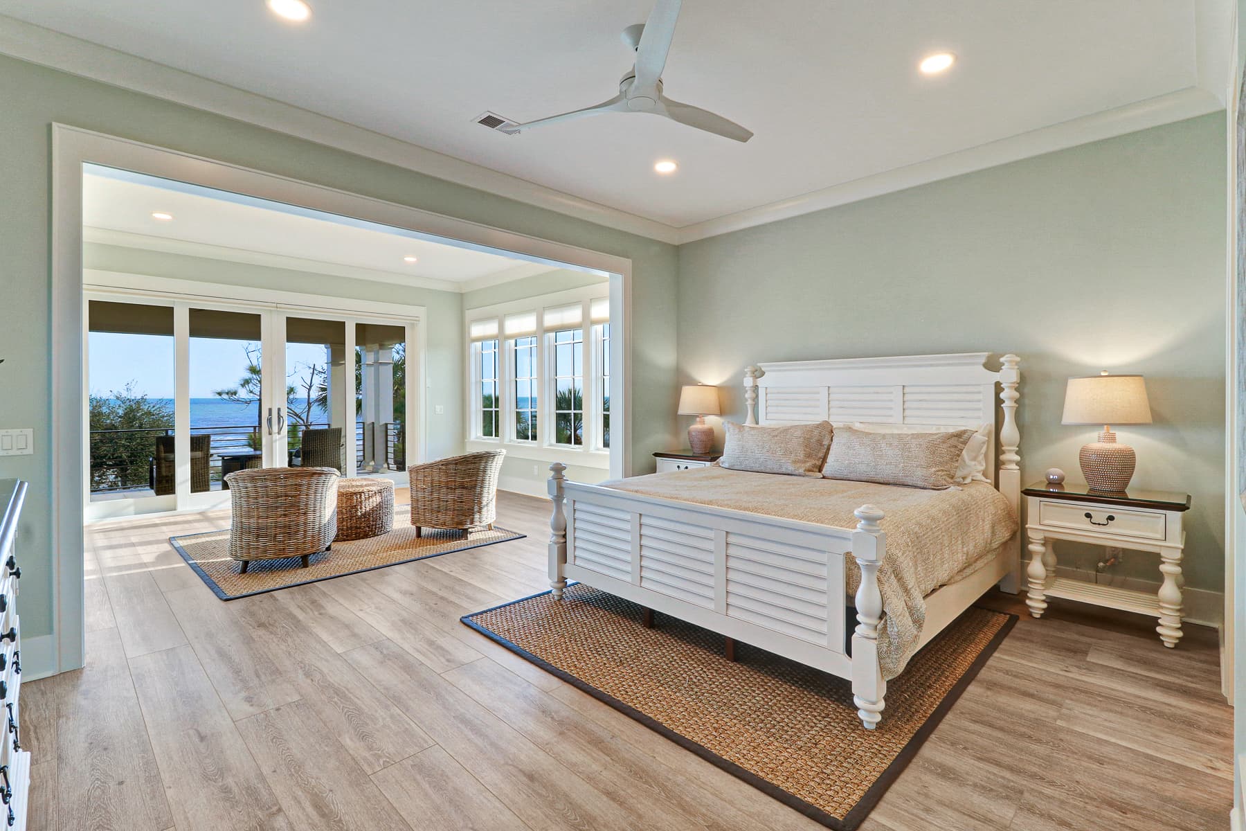 Armada Hideaway - Image 31