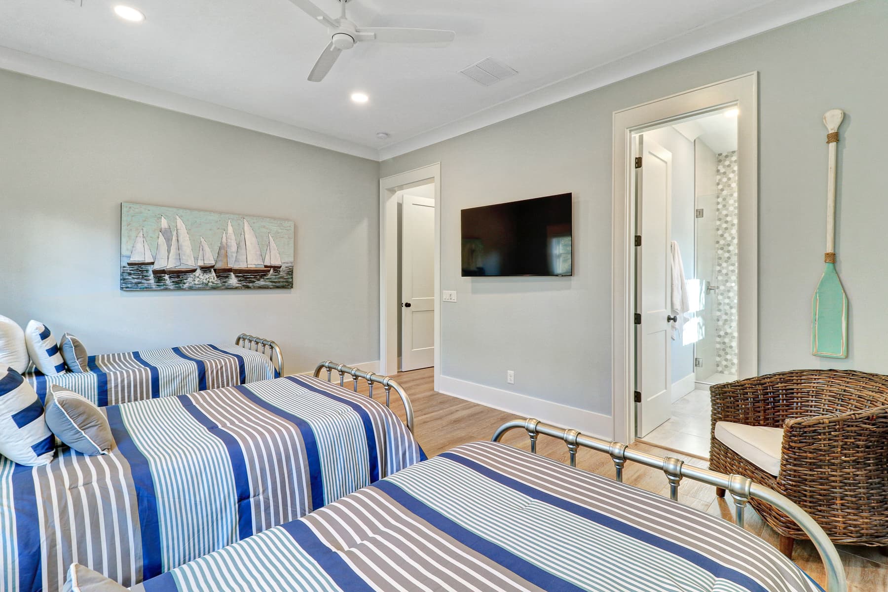 Armada Hideaway - Image 40