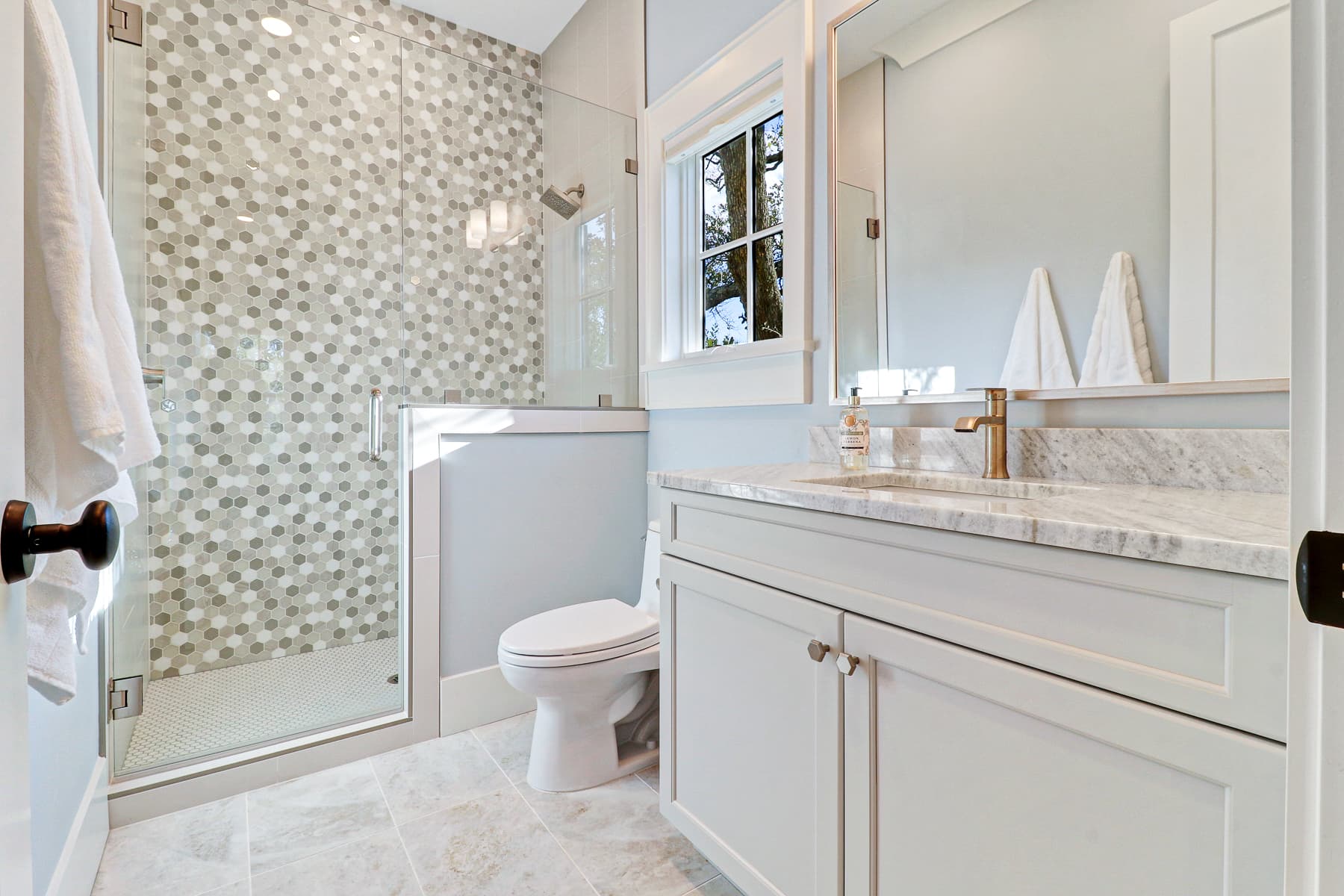 Armada Hideaway - Image 41