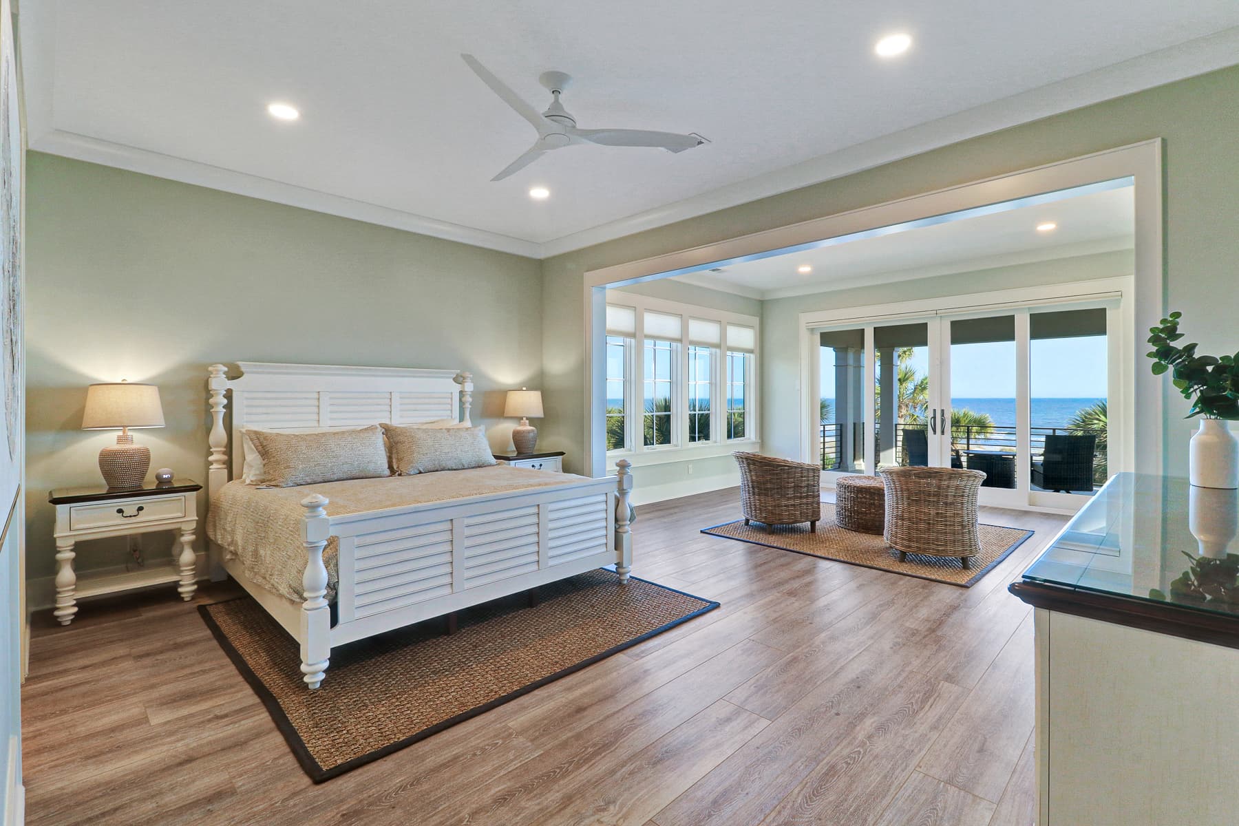 Armada Hideaway - Image 42