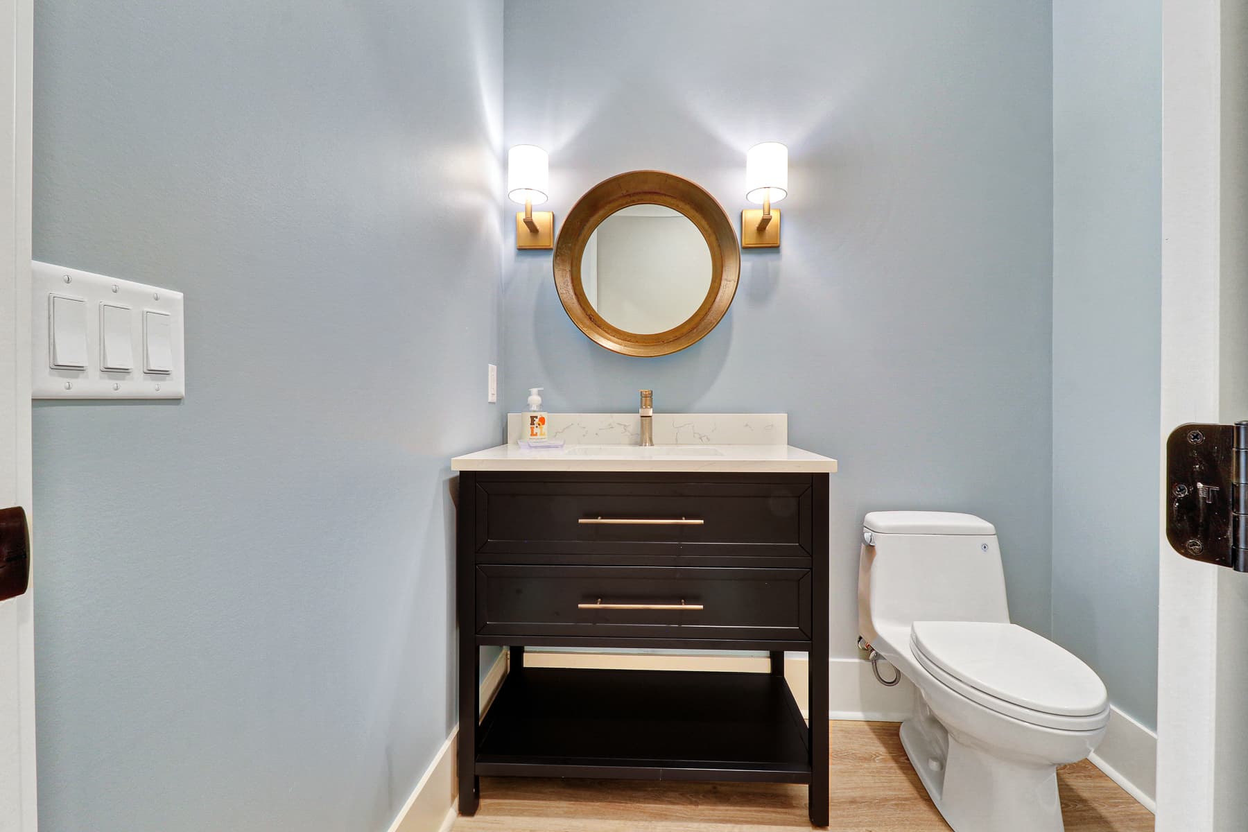 Armada Hideaway - Image 51