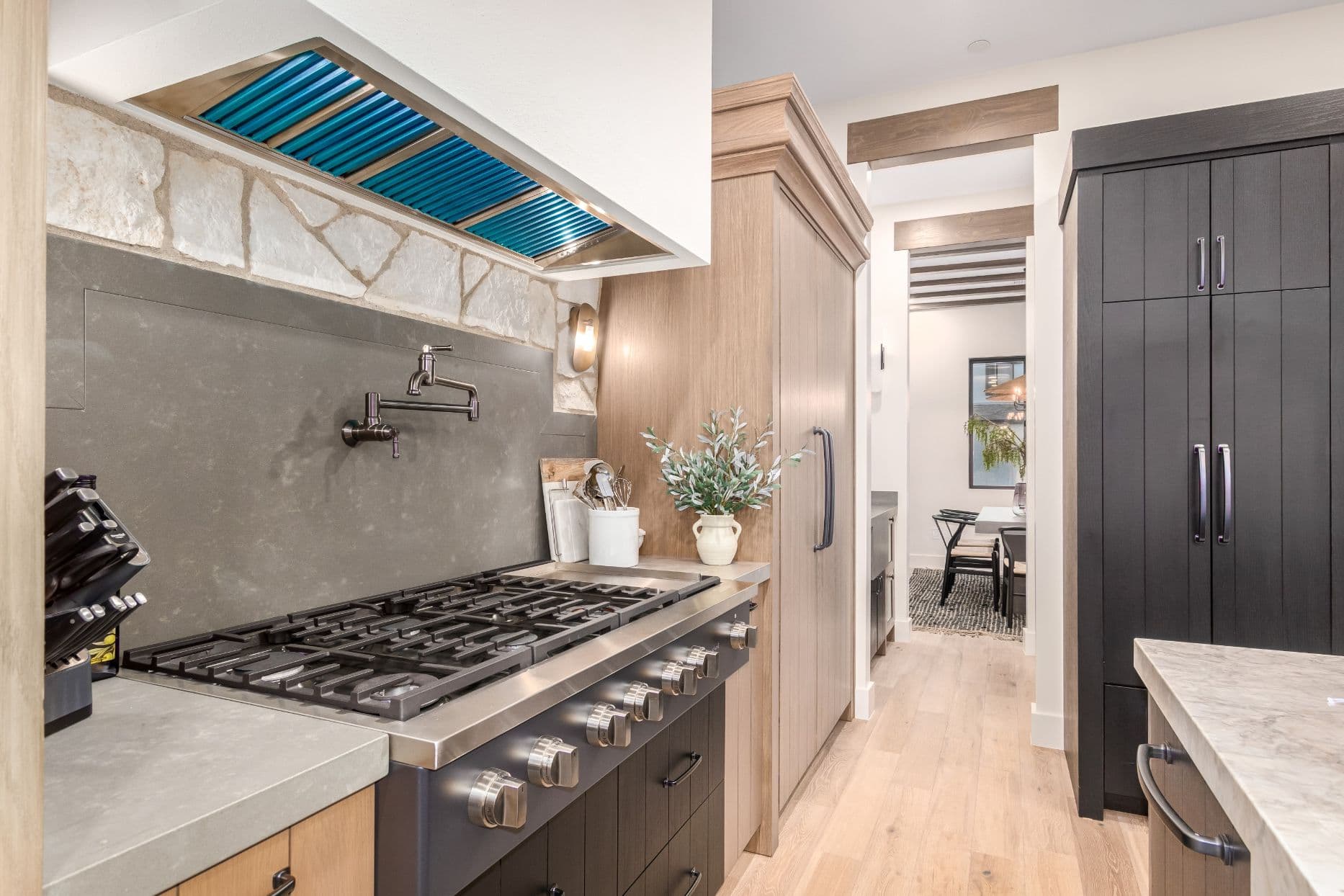 Stonewood Manor - Image 15