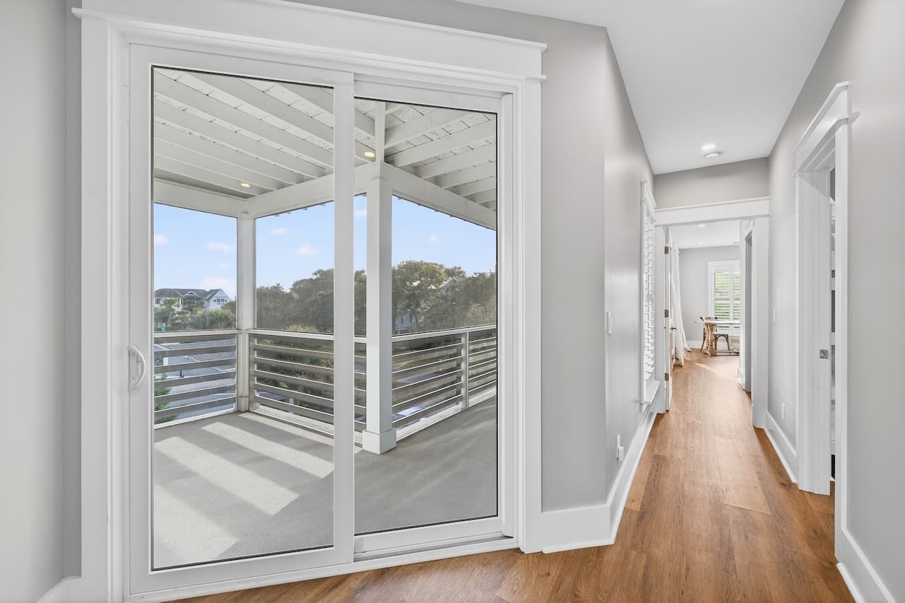 Southern Grace - Image 54