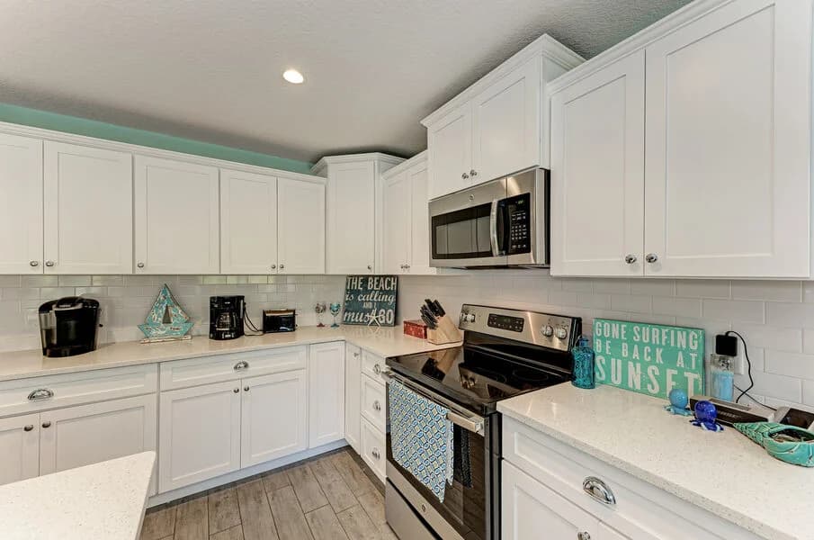 Emerald Bay - Image 7