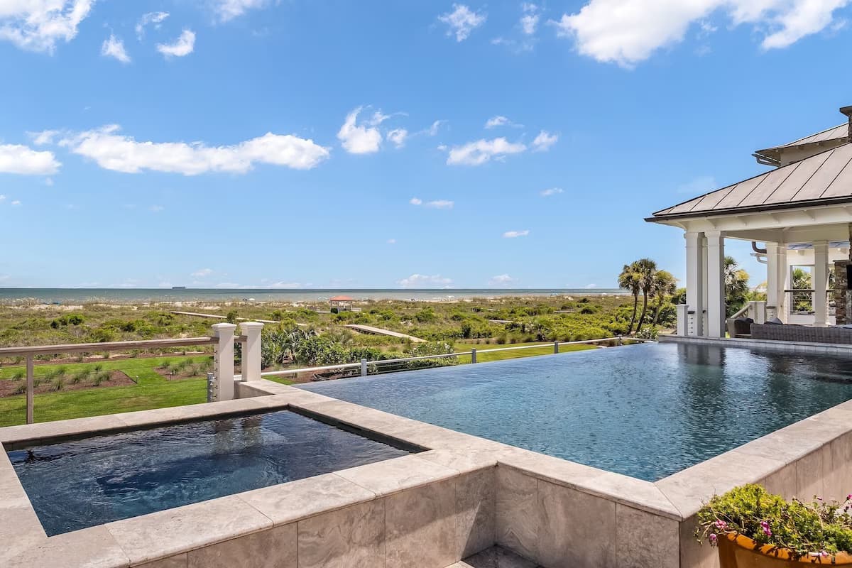 Beach Shelter - Image 2