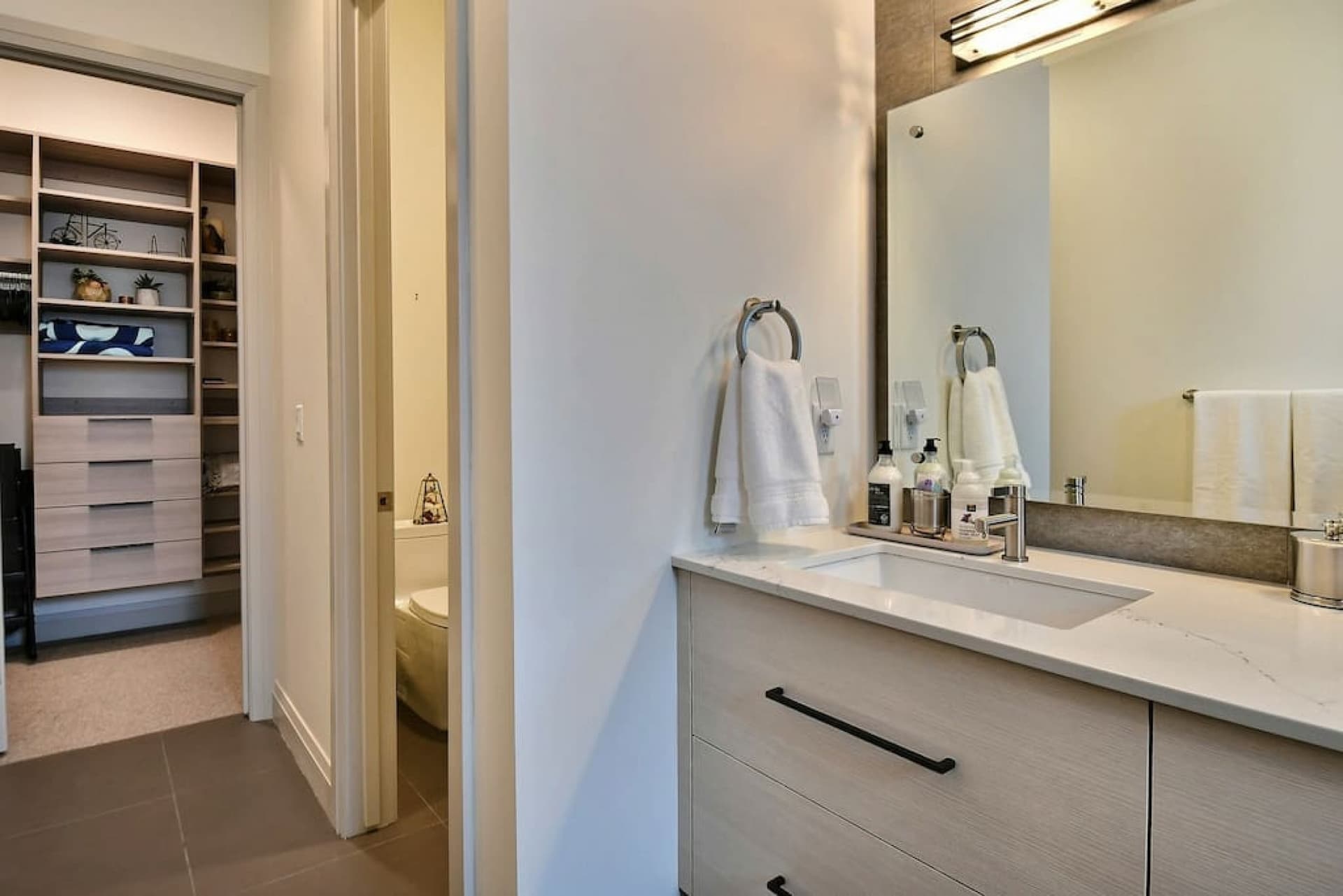 Juniper Landing Home - Image 28