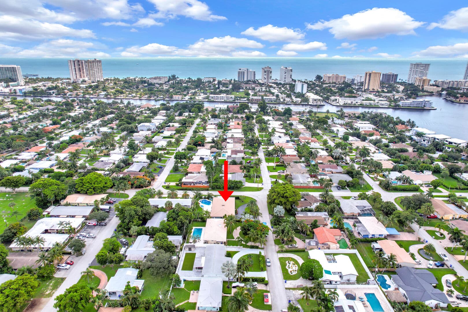 Palms and Playhouse - Image 2