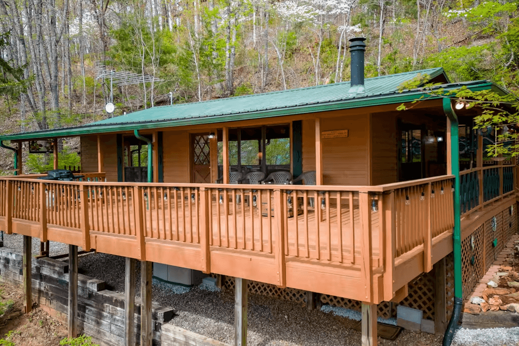 Black Bear Cabin - Image 22