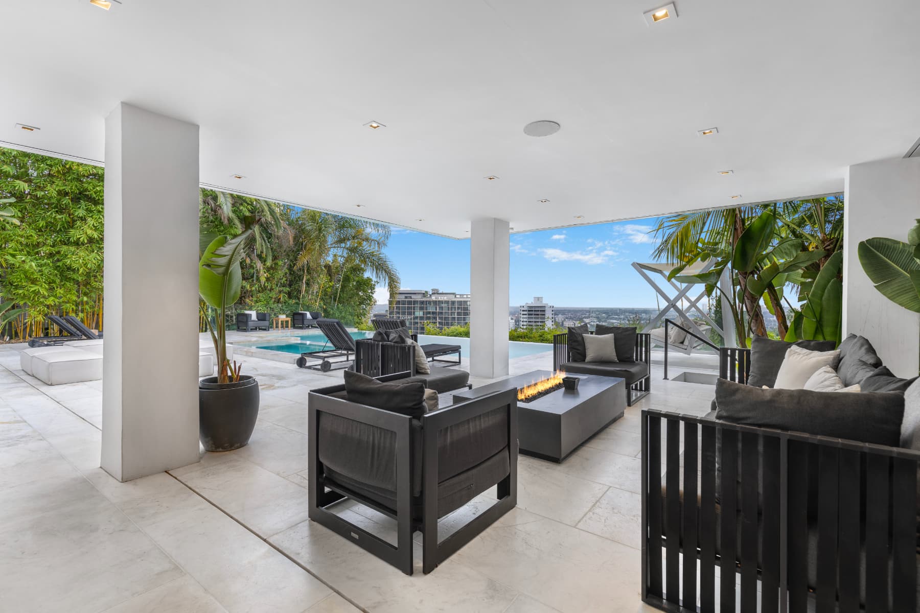 St Ives Modern - Image 50