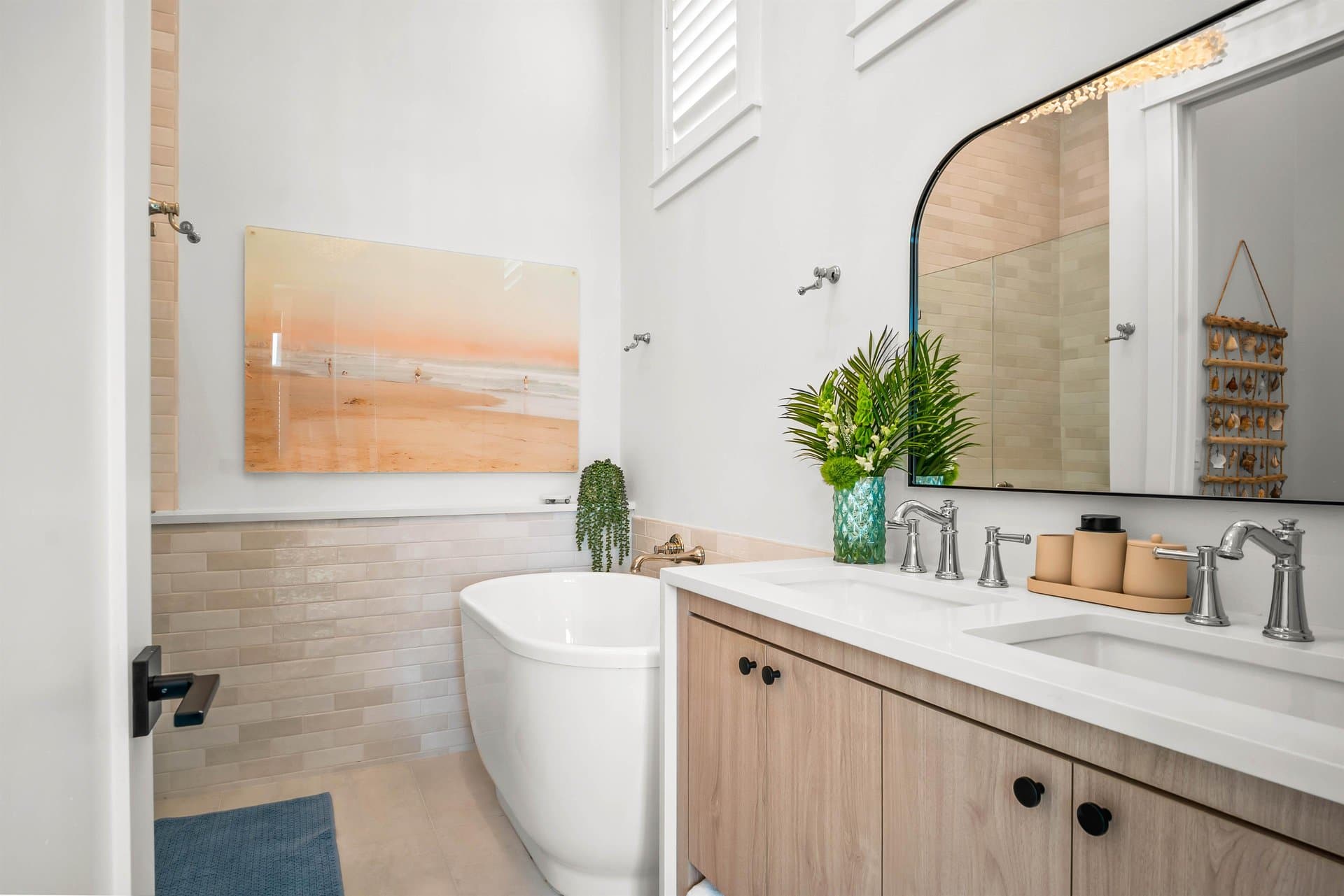 Tide and Seek - Image 40