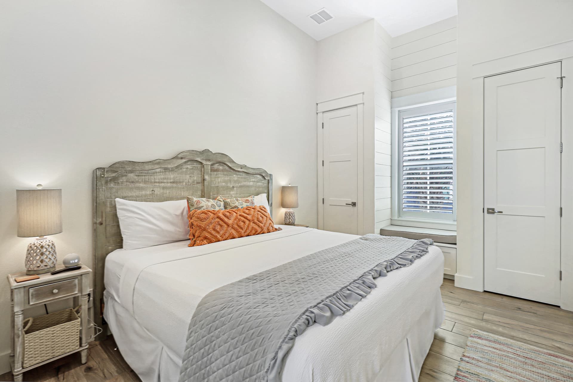 Pelican's Perch - Image 31