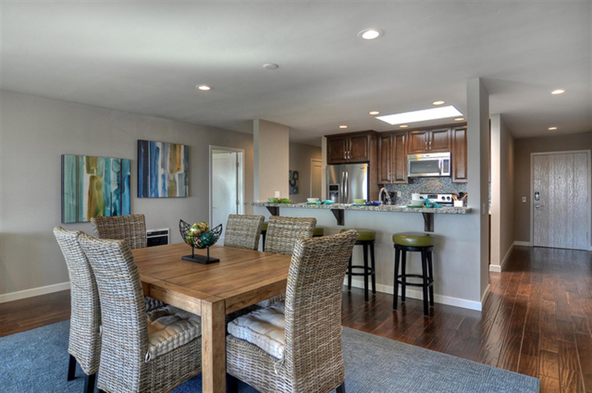 Seaview Residence - Image 5