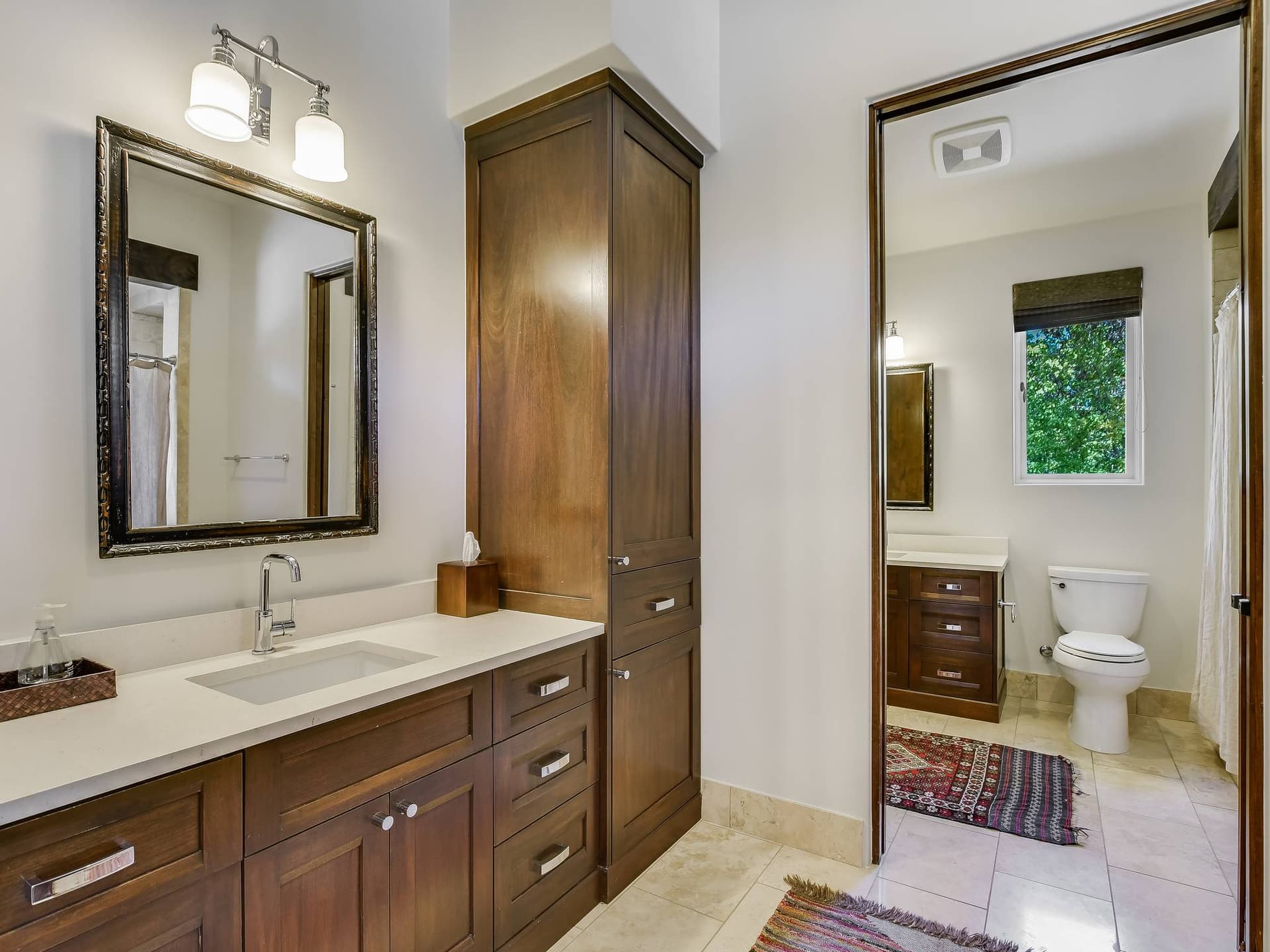 Sapphire on Lake Austin - Image 45