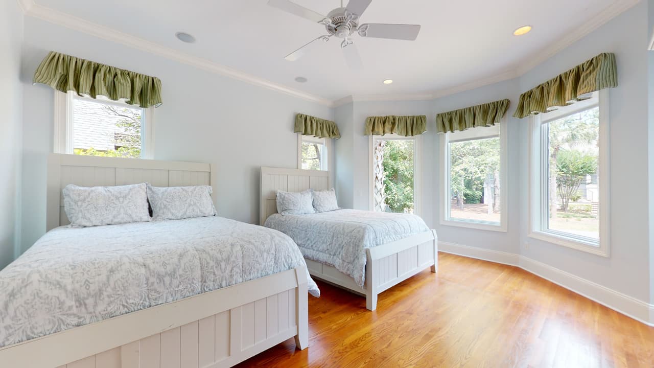 Catboat Place - Image 33