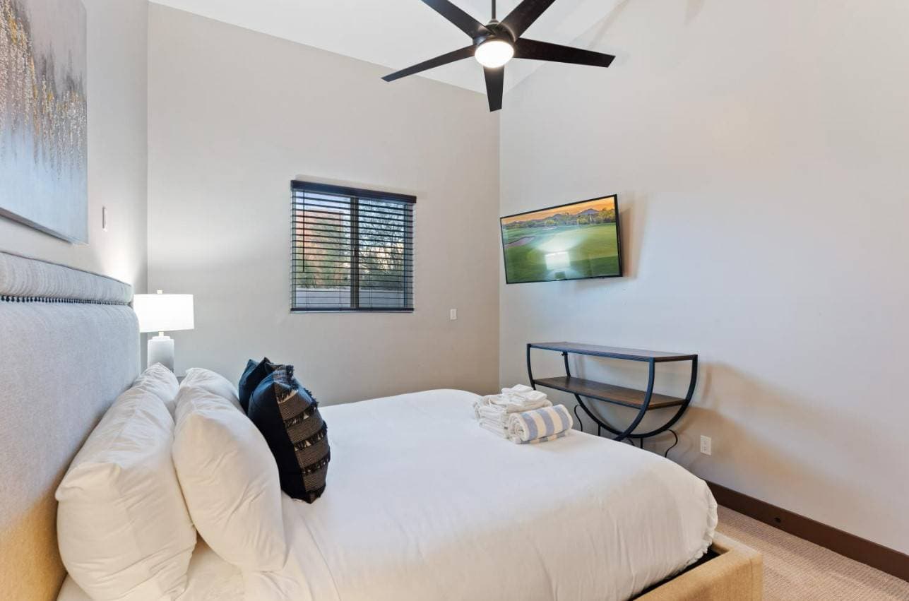 Desert Views Estate - Image 31