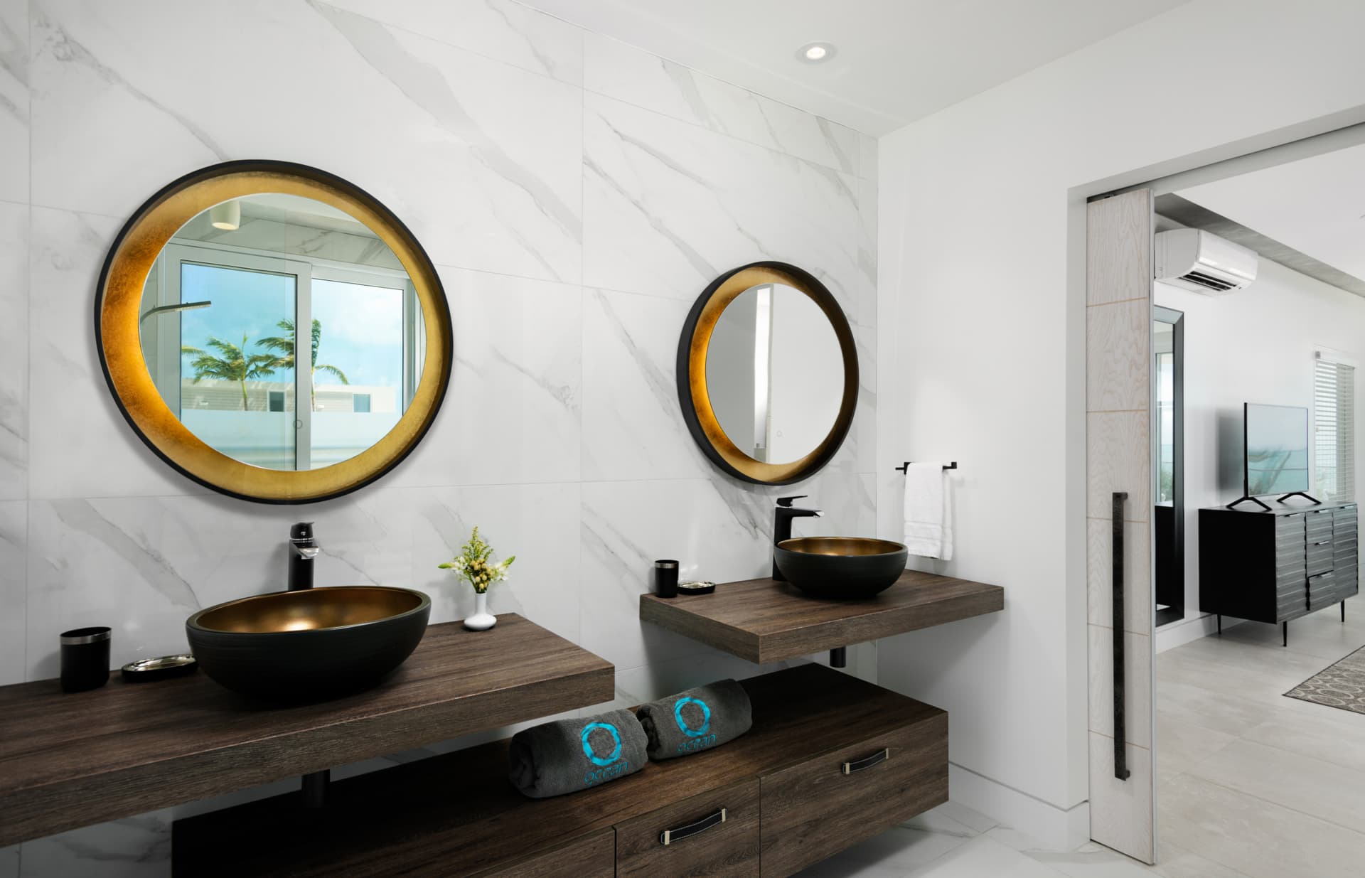 Aqua Ocean Villa - Image 23