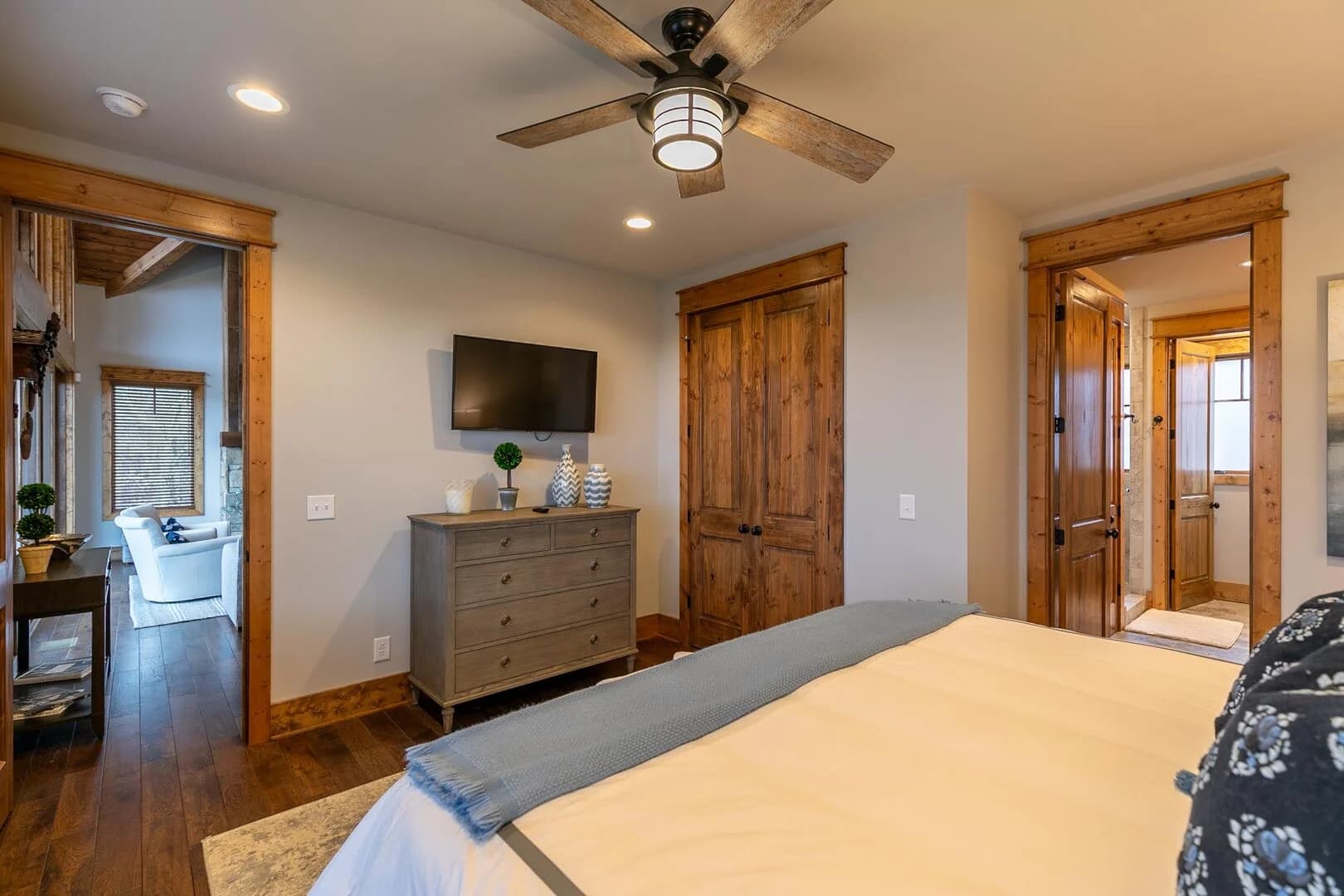 Price Peak - Image 11